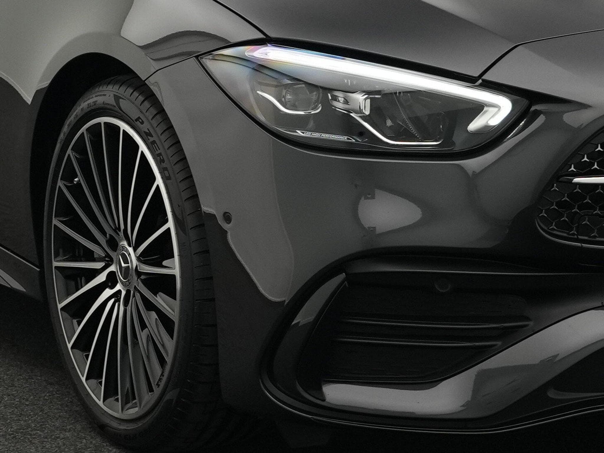 Mercedes C 300 d T AMG-Line LED+Kamera+Distr+Night+AHK (2025) - Foto 7