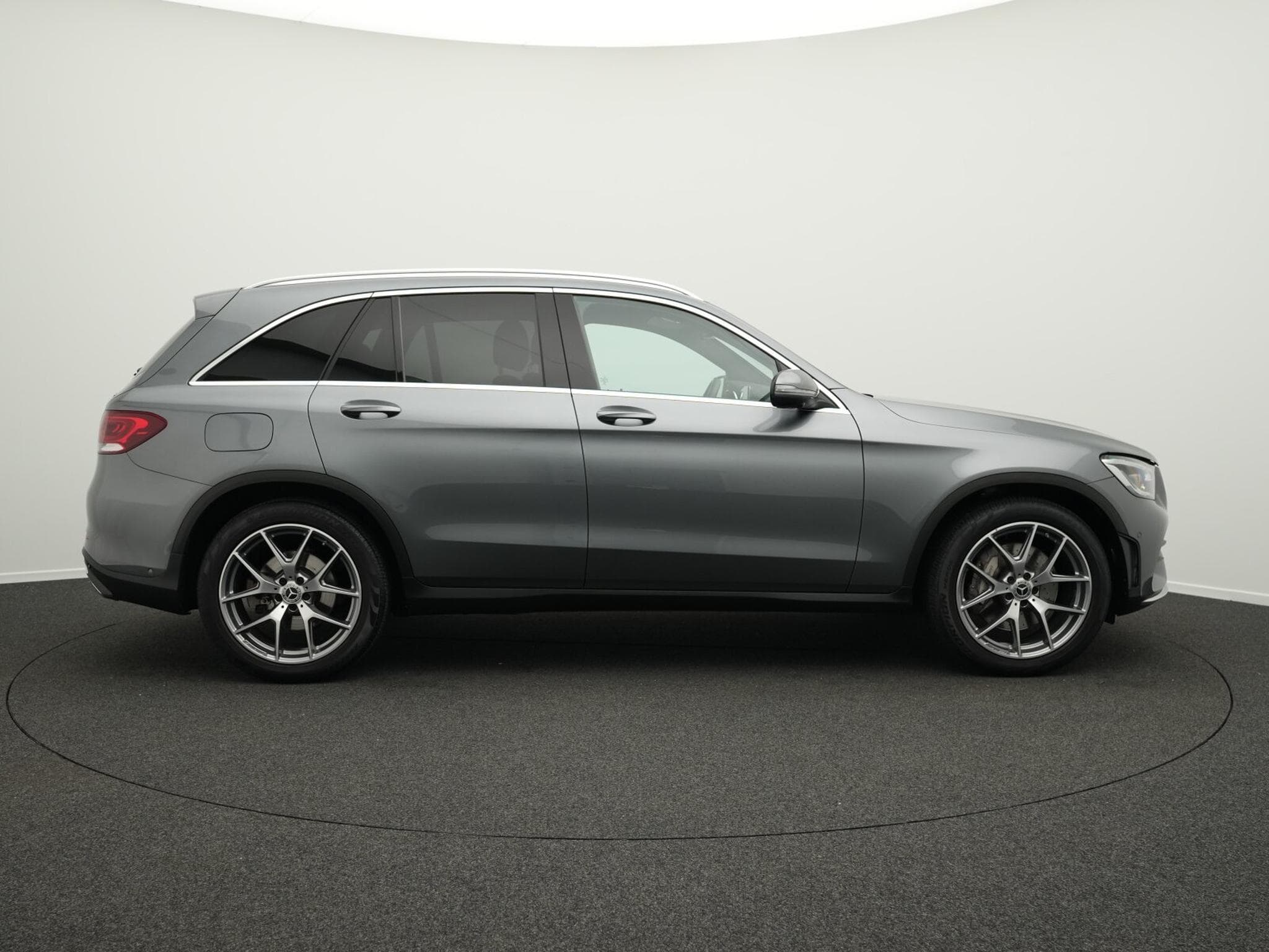 Mercedes GLC 300 4MATIC Off-Roader (2019) - Photo 5