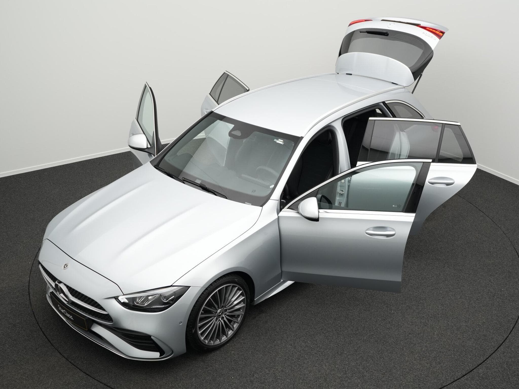 Mercedes C 300 d T AMG-Line LED+Kamera+19"AHK+Keyless (2025) - Photo 12