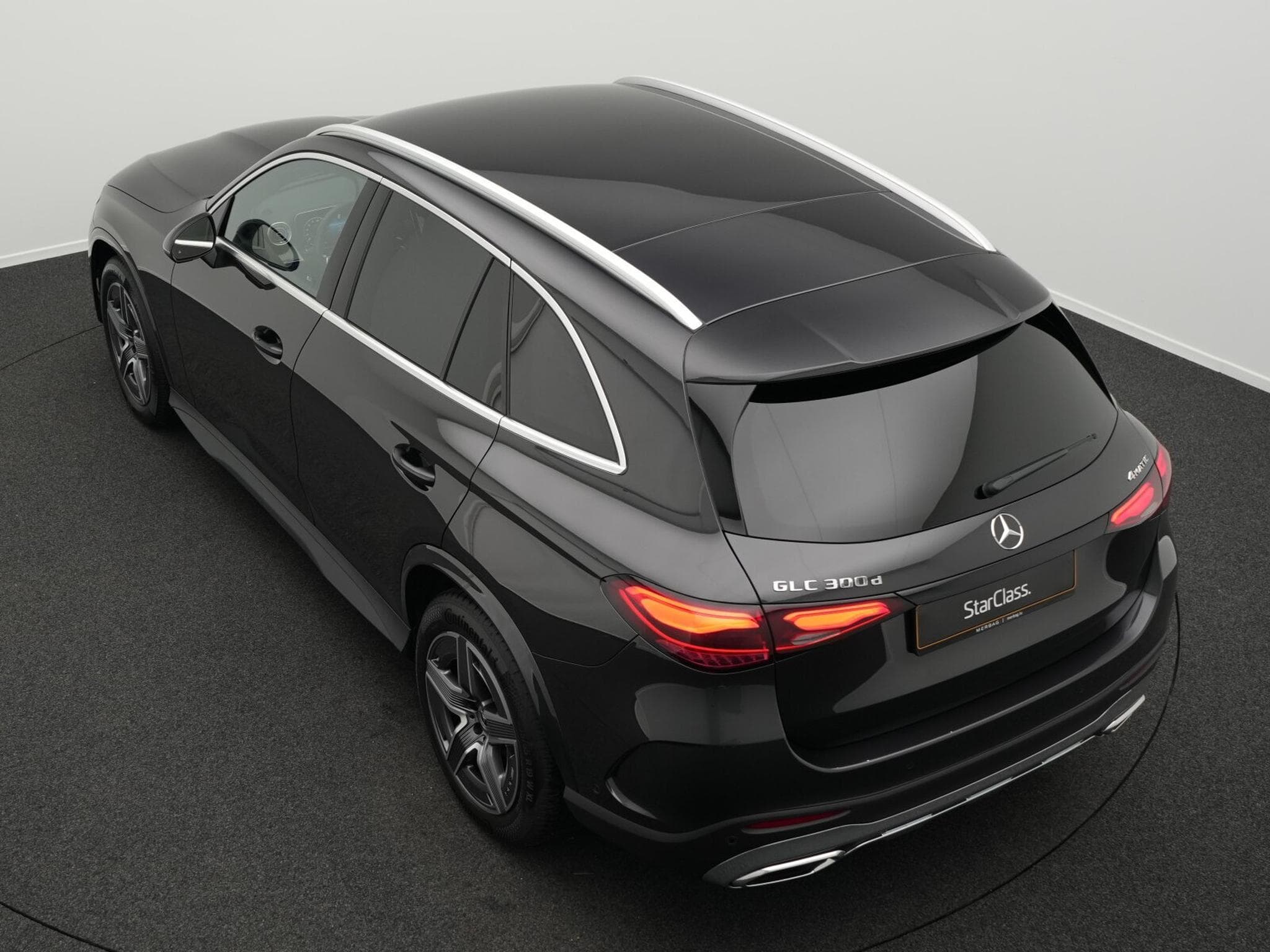 Mercedes GLC 300 d 4M AMG-Line LED+Kamera+AHK+Memo (2025) - Photo 11