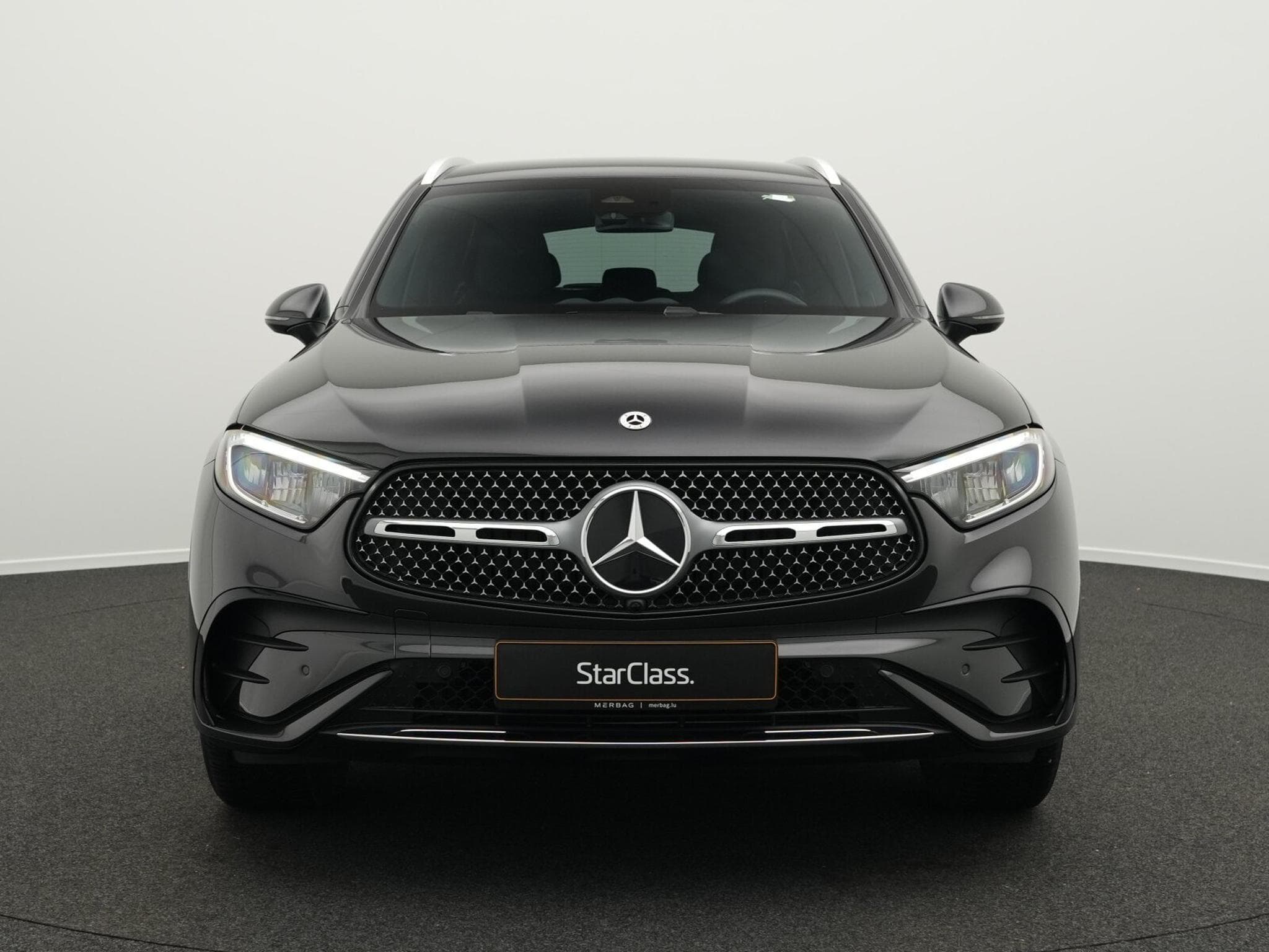 Mercedes GLC 300 d 4M AMG-Line LED+Kamera+AHK+Memo (2025) - Photo 2