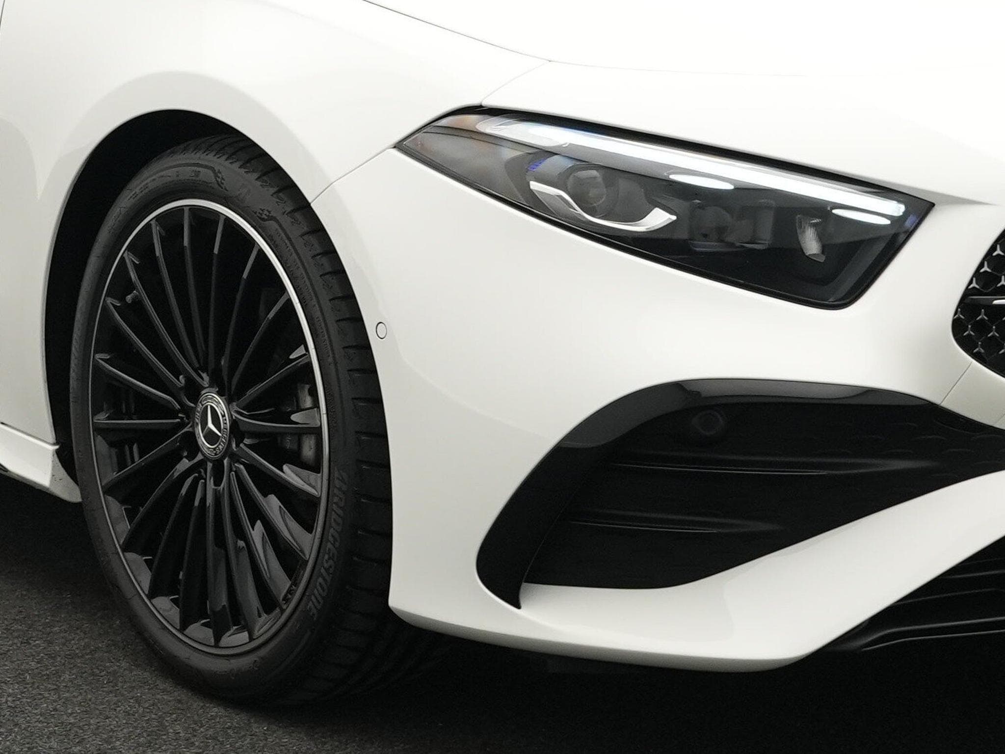 Mercedes A 200 AMG-Line Multi+Kamera+Distr+Night+19" (2025) - Photo 7