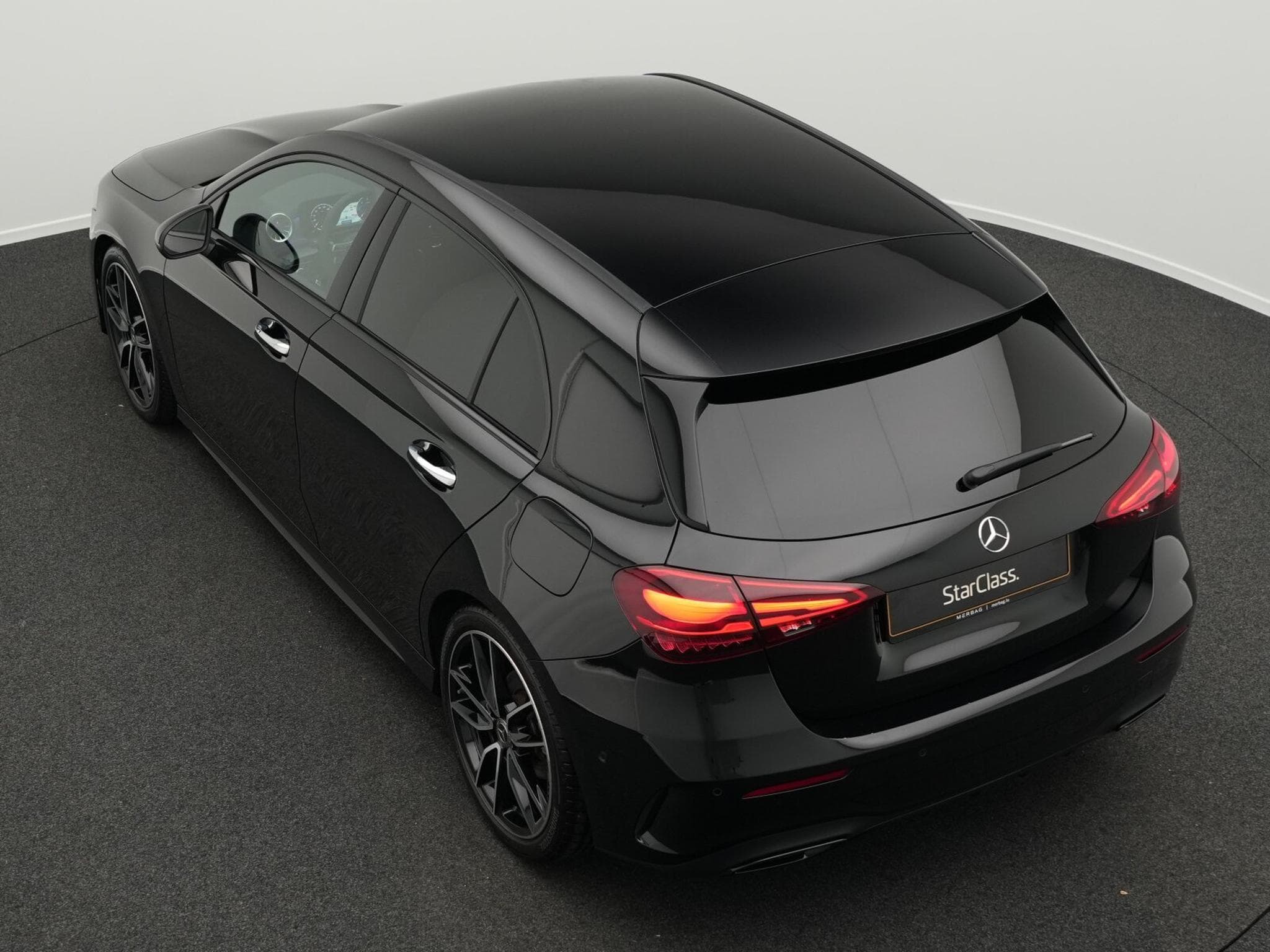 Mercedes A 200 d AMG-Line Multi+Kamera+Distr+Night+19" (2025) - Photo 11