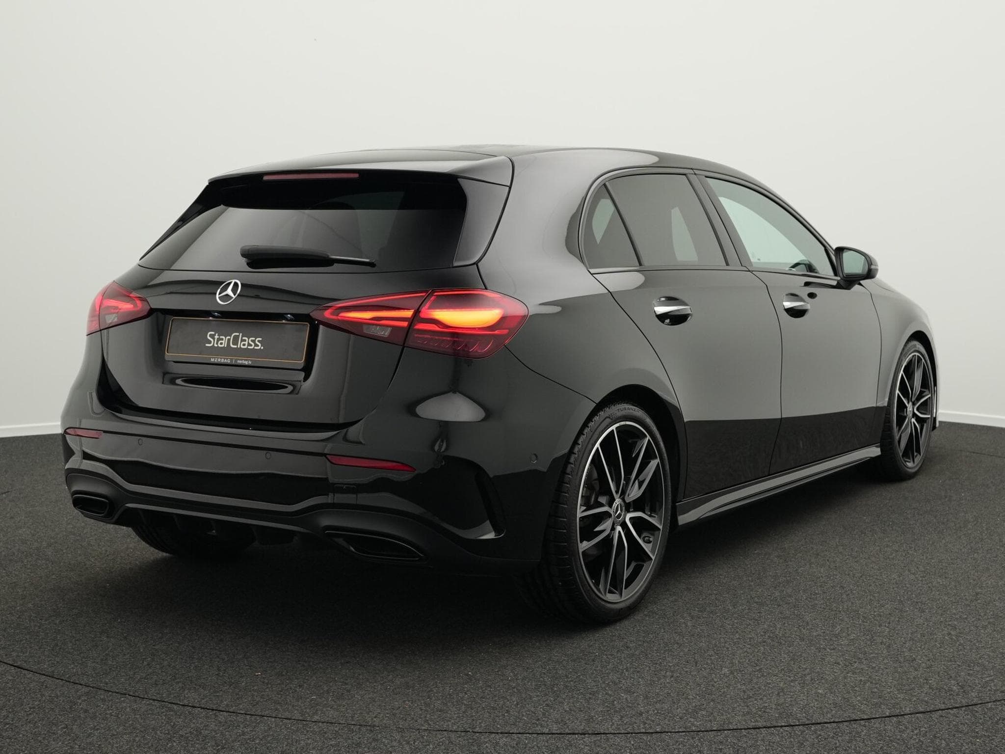 Mercedes A 200 d AMG-Line Multi+Kamera+Distr+Night+19" (2025) - Photo 3