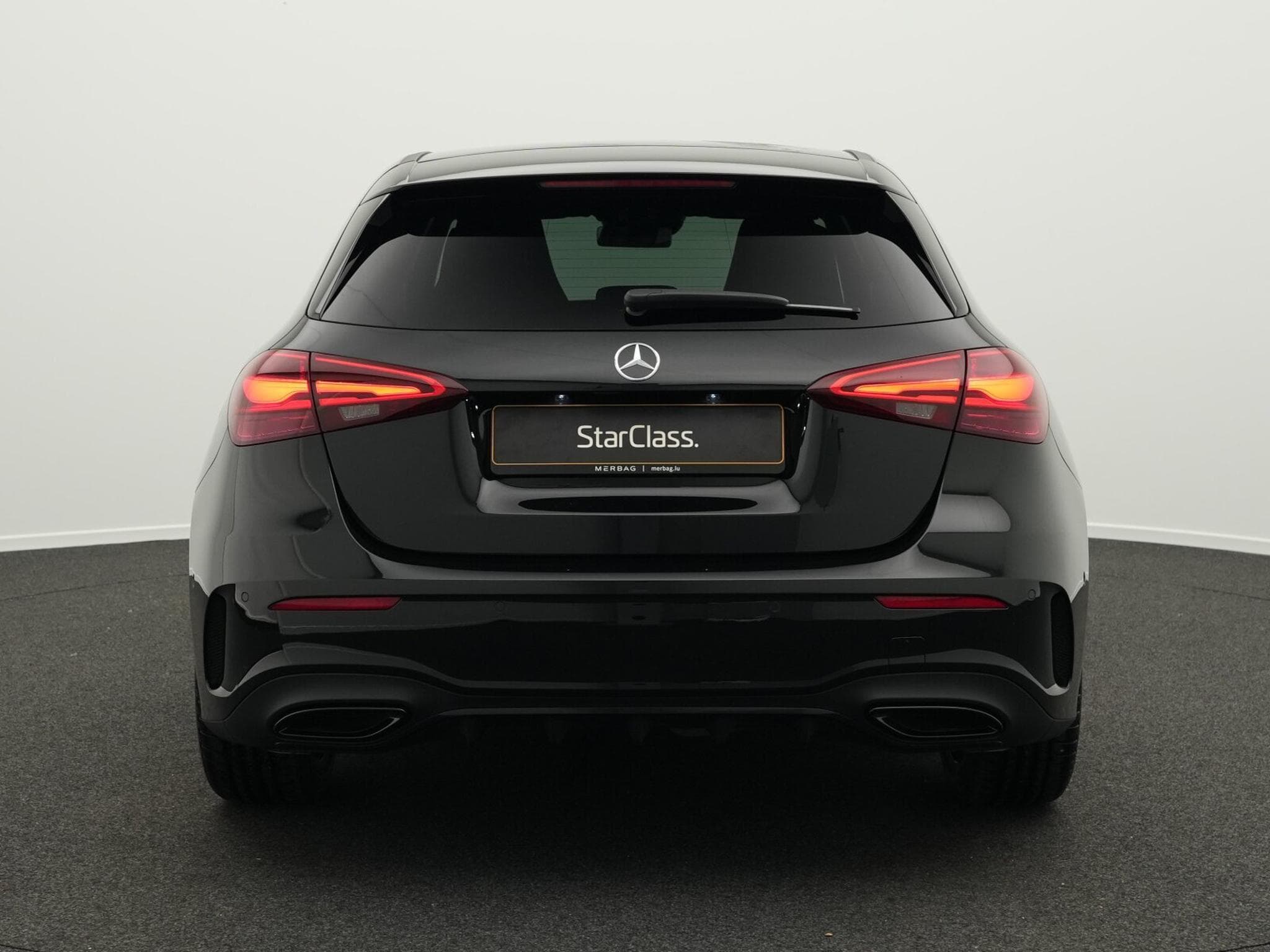 Mercedes A 200 d AMG-Line Multi+Kamera+Distr+Night+19" (2025) - Photo 4