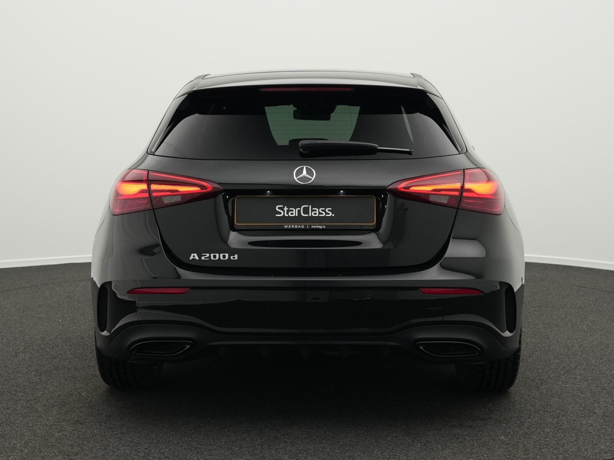 Mercedes A 200 d Multi+Kamera+Night+Distr (2025) - Photo 4