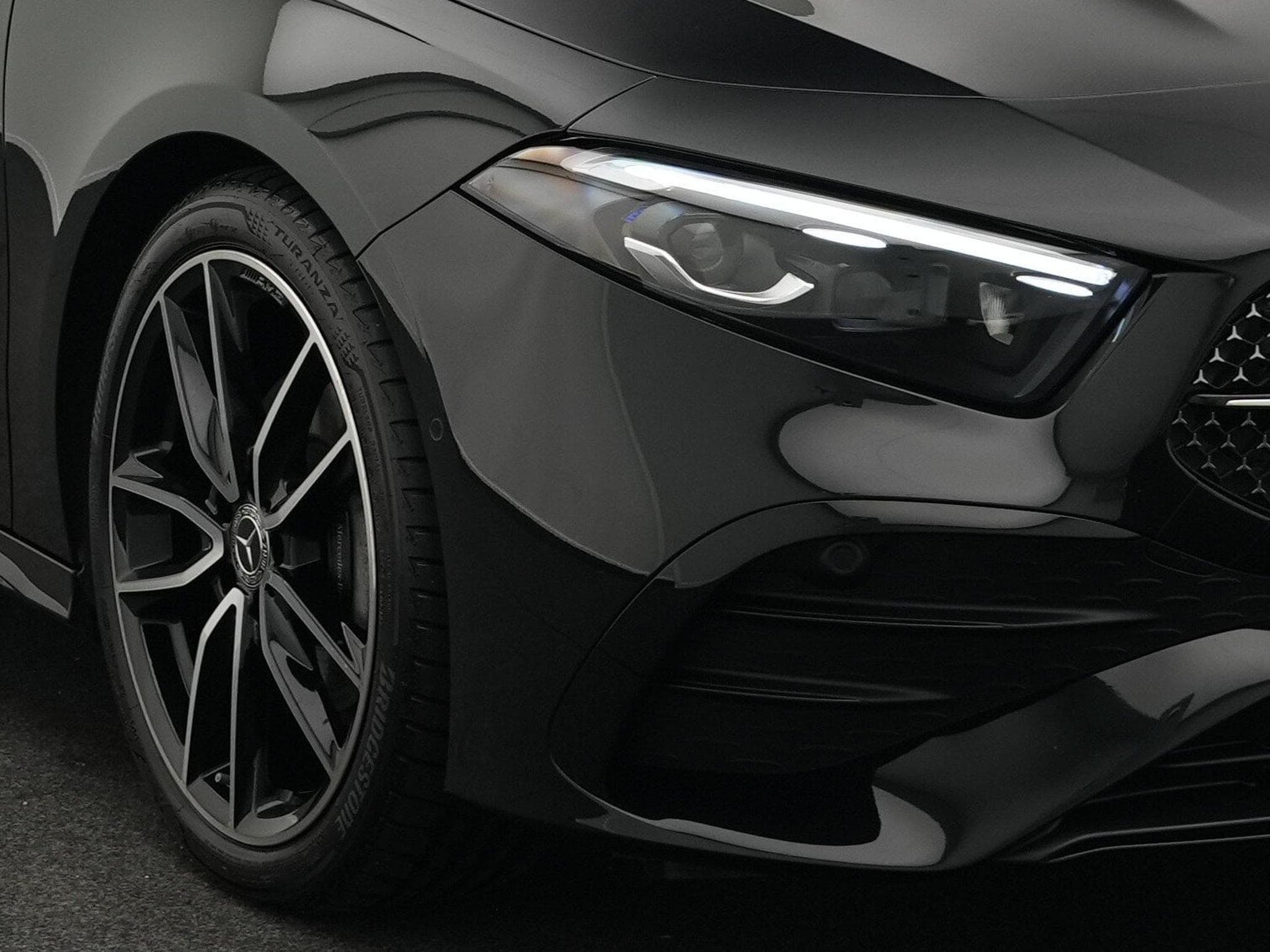 Mercedes A 200 d Multi+Kamera+Night+Distr (2025) - Photo 7