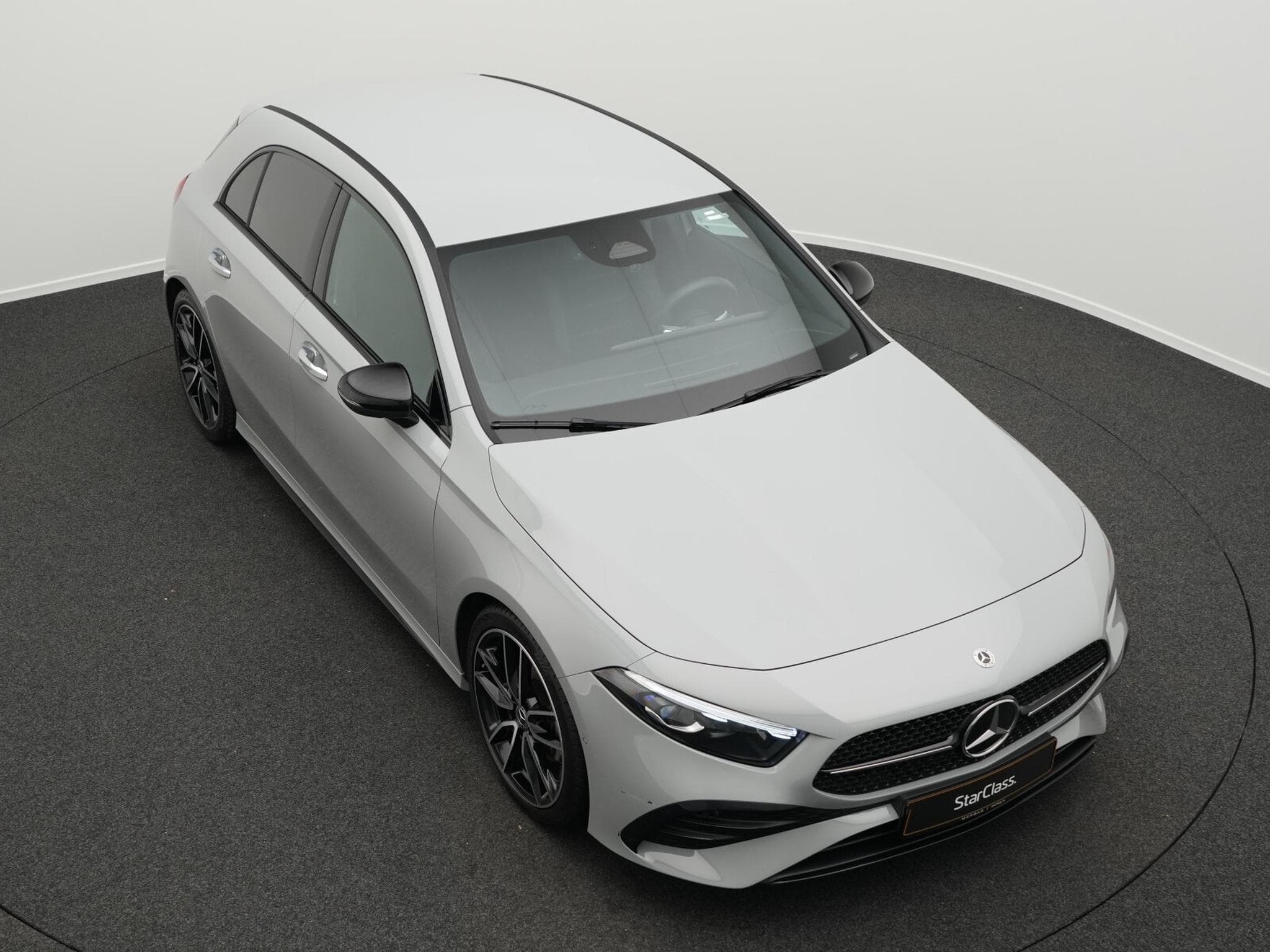 Mercedes A 200 d AMG-Line Multi+Kamera+Night+19" (2025) - Photo 10