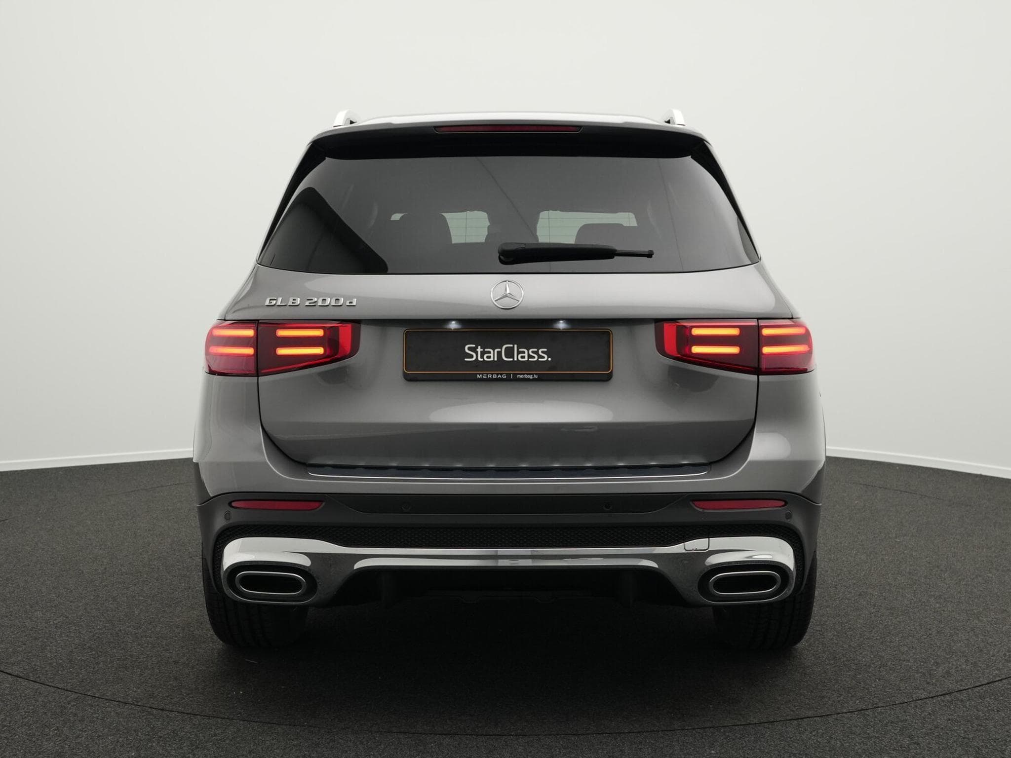 Mercedes GLB 200 d AMG-Line Multi+Kamera+19"+AHK (2025) - Photo 4