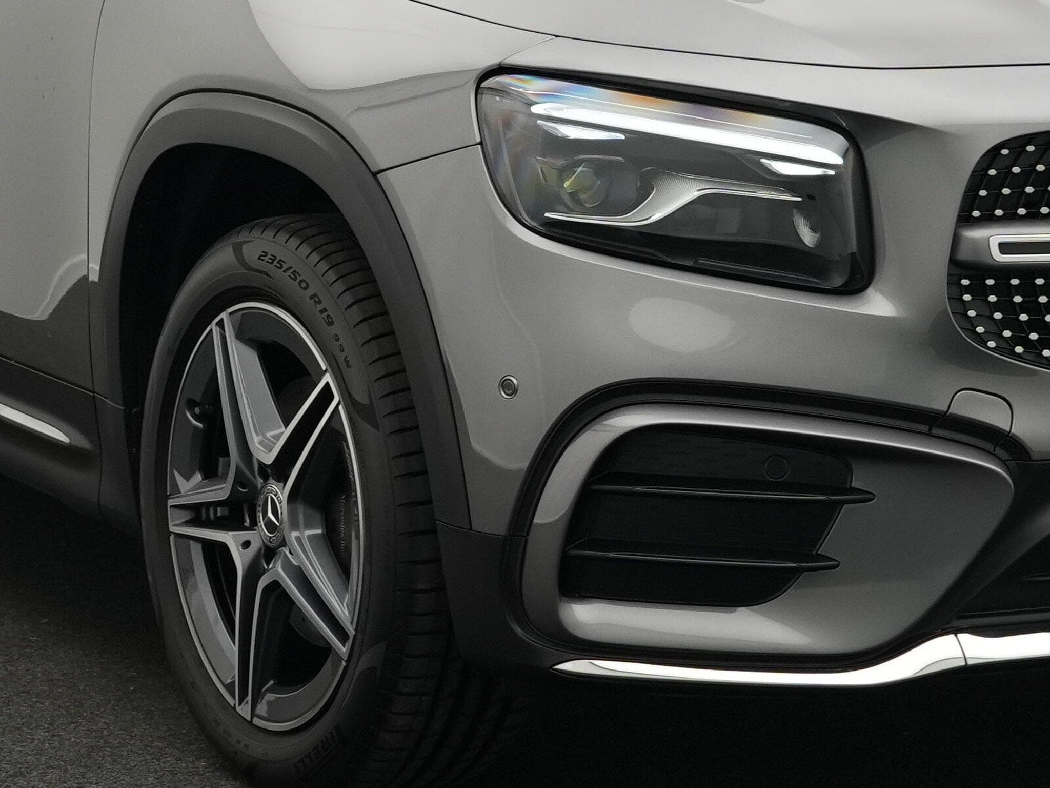Mercedes GLB 200 d AMG-Line Multi+Kamera+19"+AHK (2025) - Photo 7