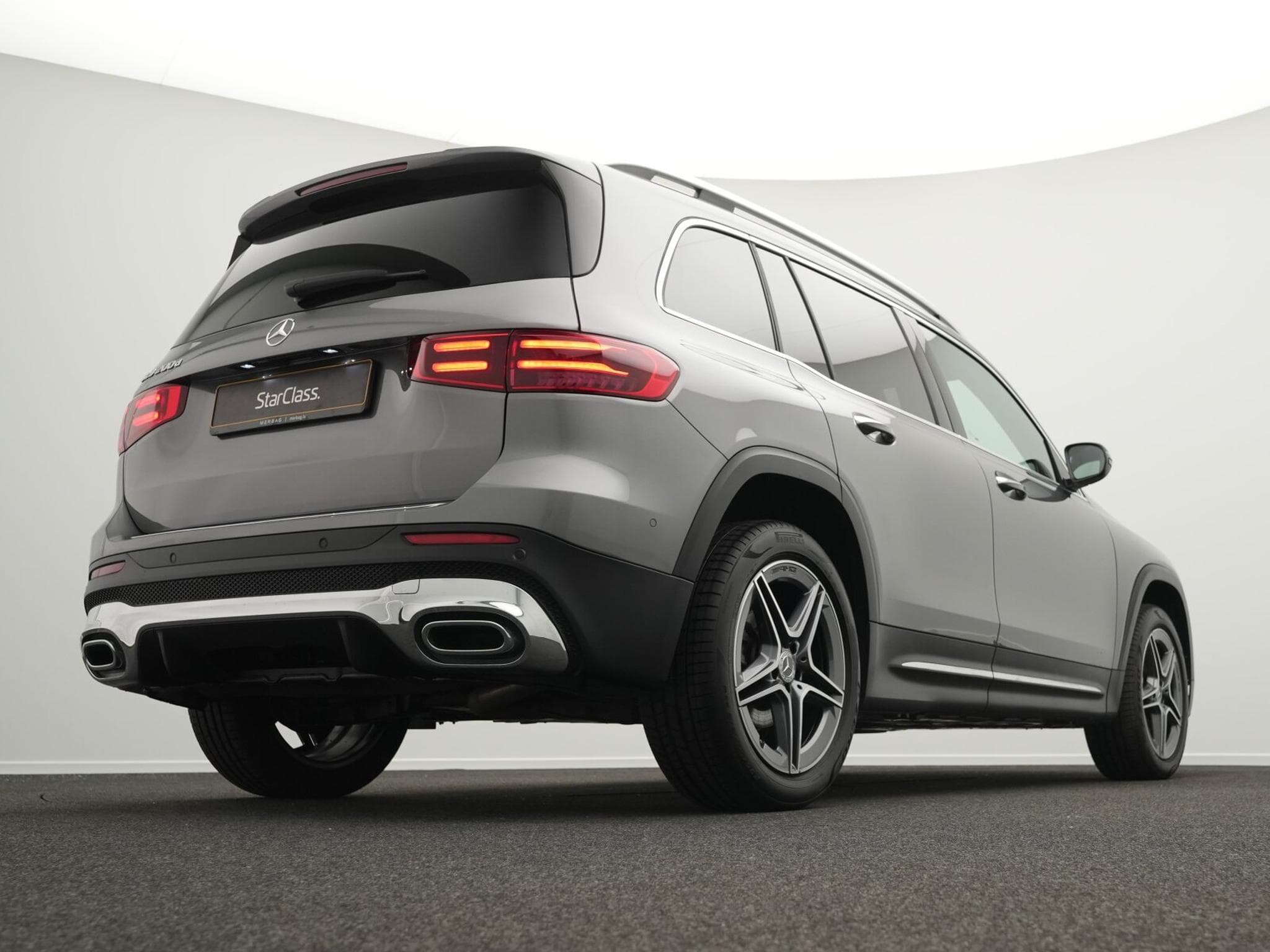 Mercedes GLB 200 d AMG-Line Multi+Kamera+19"+AHK (2025) - Photo 9