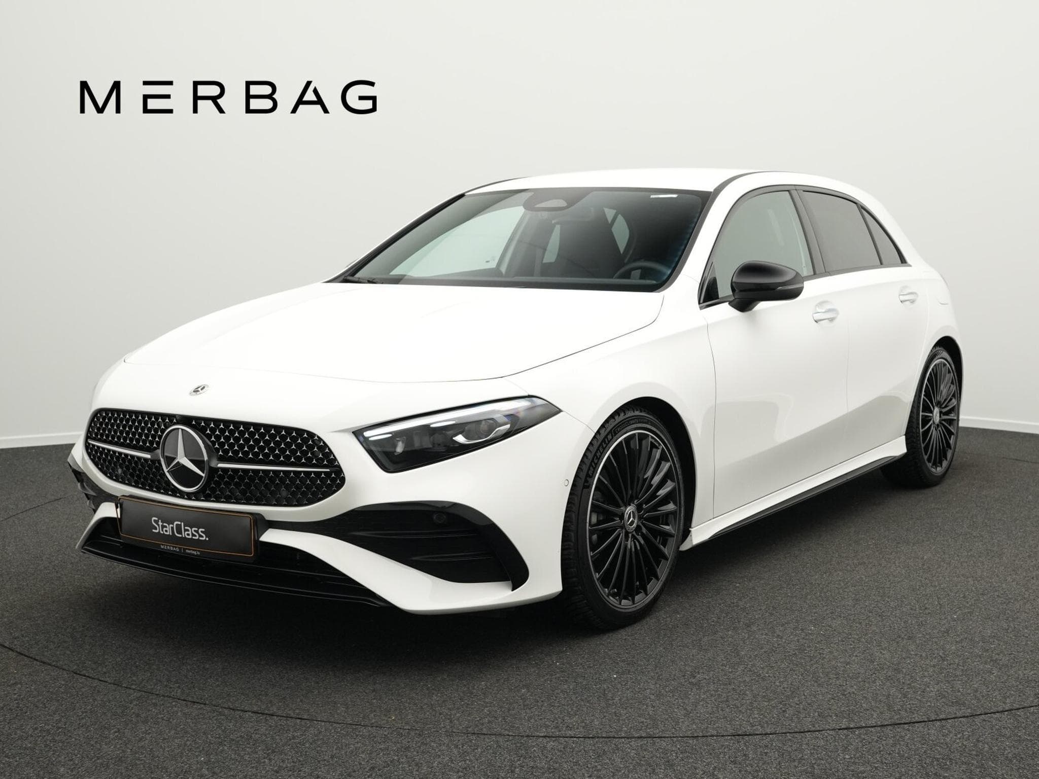 Mercedes A 200 Multi+Kamera+Distr+Night+19" (2025) - Photo 1