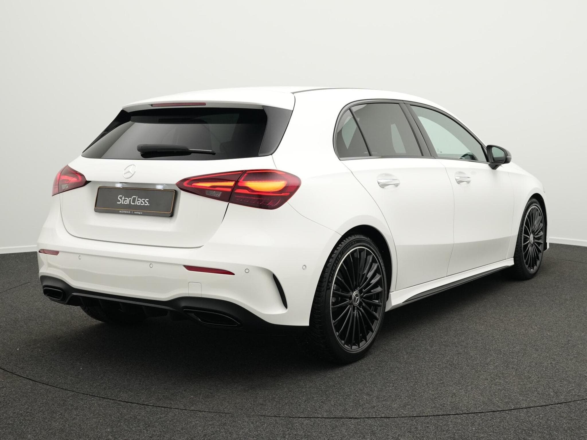 Mercedes A 200 Multi+Kamera+Distr+Night+19" (2025) - Photo 3