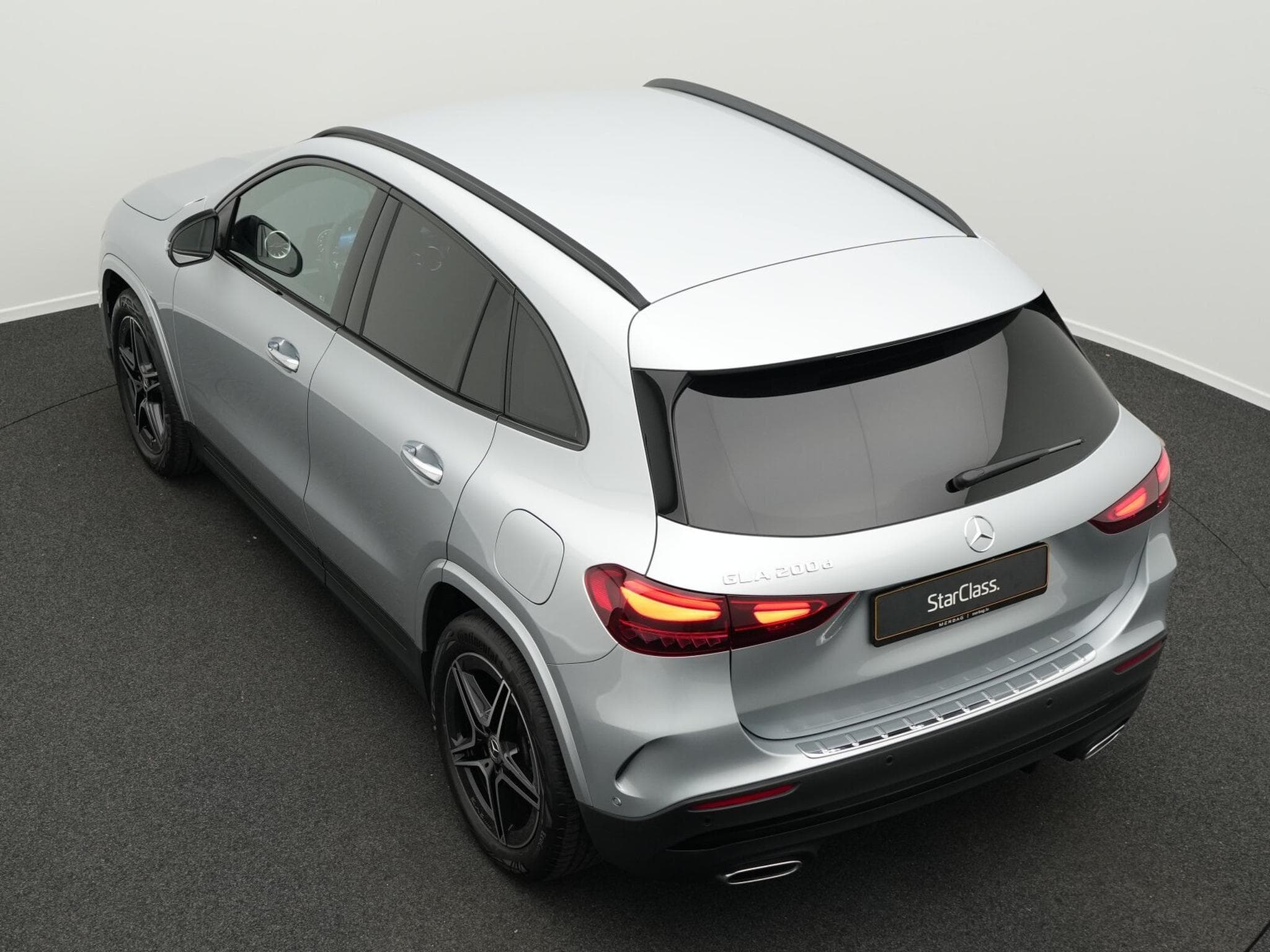 Mercedes GLA 200 d Multi+Kamera+AHK+Night+19" (2025) - Foto 11
