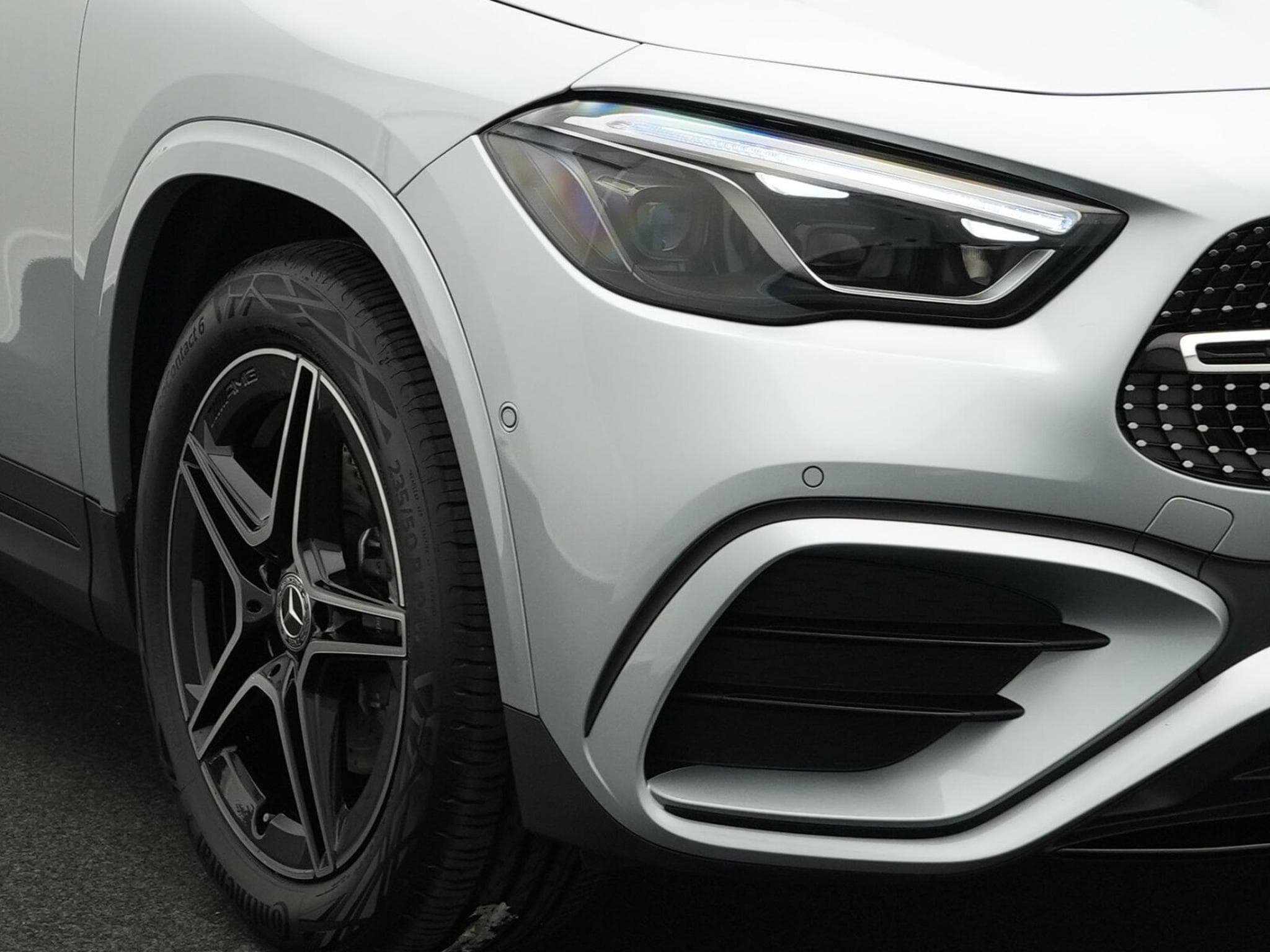 Mercedes GLA 200 d Multi+Kamera+AHK+Night+19" (2025) - Foto 7