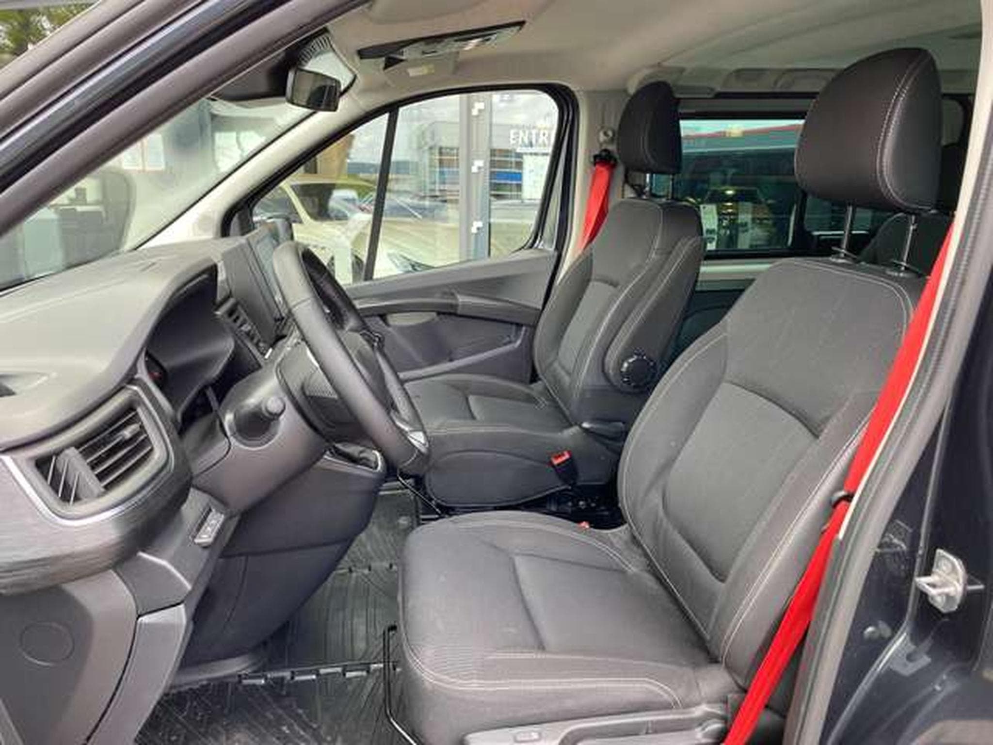 Renault Trafic 2.0 dci 150 RED EDITION garantie jusqu'à 48mois (2024) - Photo 7