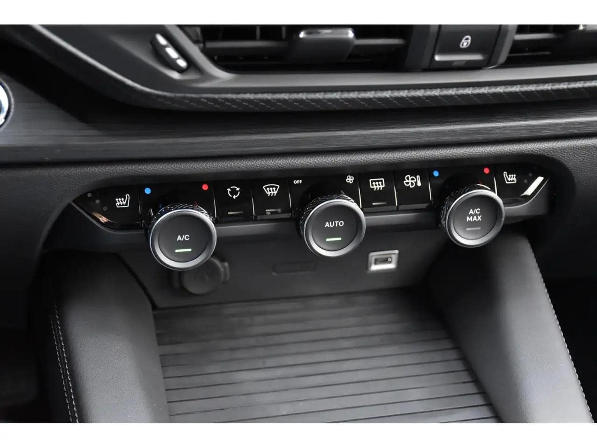 Citroën C5 X (2024) - Photo 19