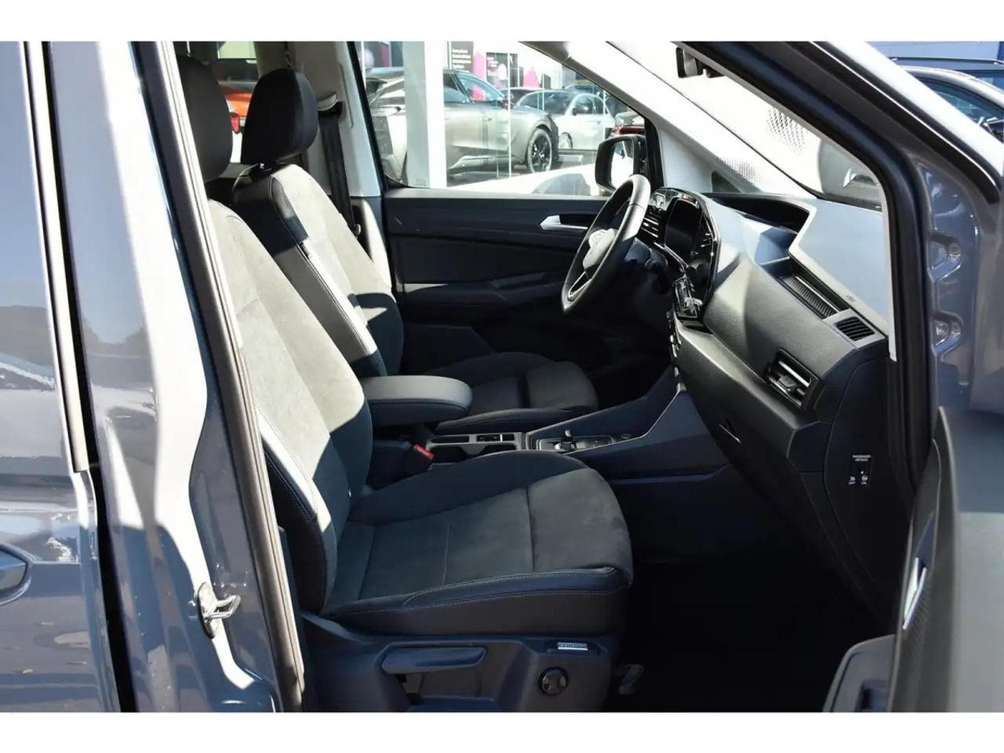 VW Caddy (2025) - Photo 7