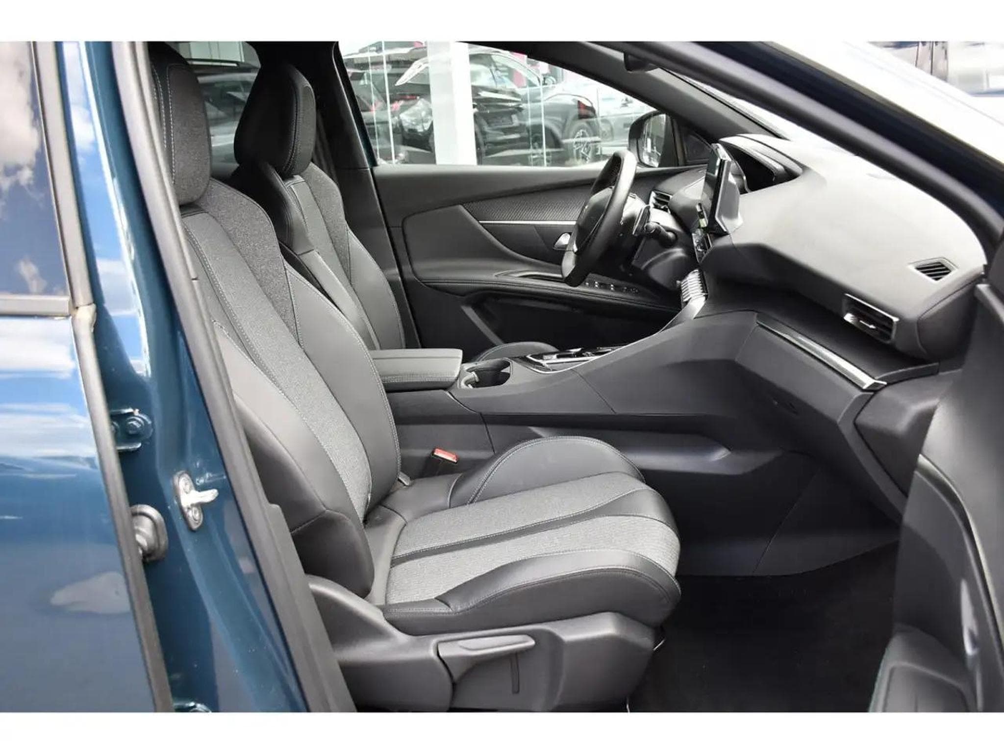 Peugeot 3008 (2024) - Photo 7