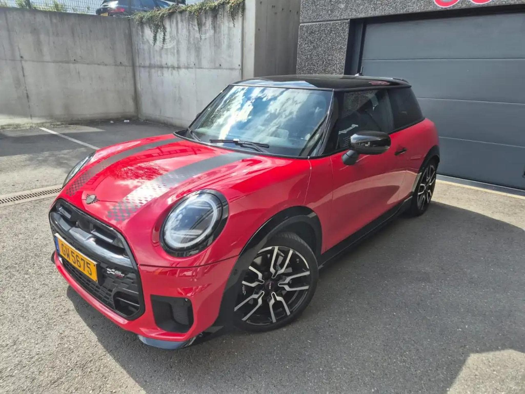 Mini Cooper (2025) - Photo 1