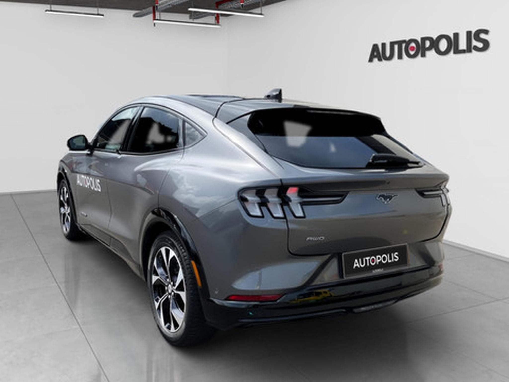 Ford Mustang Mach-E Premium (2021) - Photo 17