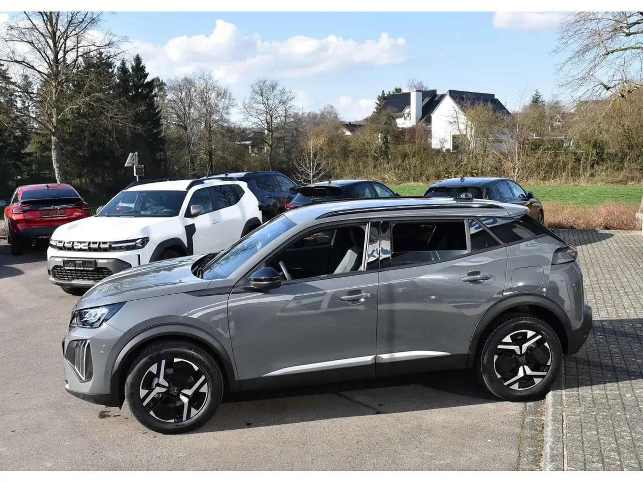 Peugeot 2008 (2025) - Photo 3