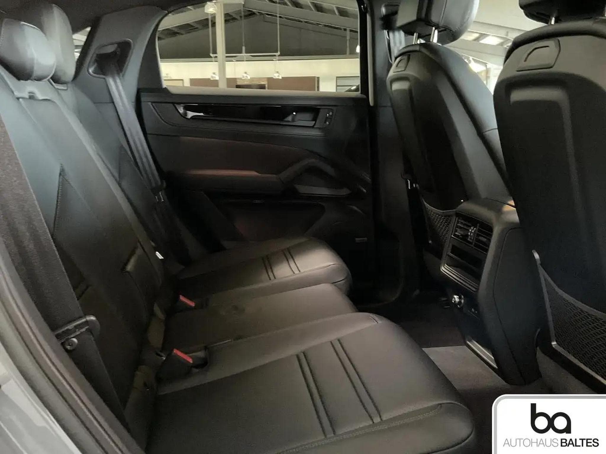 Porsche Cayenne (2026) - Photo 8