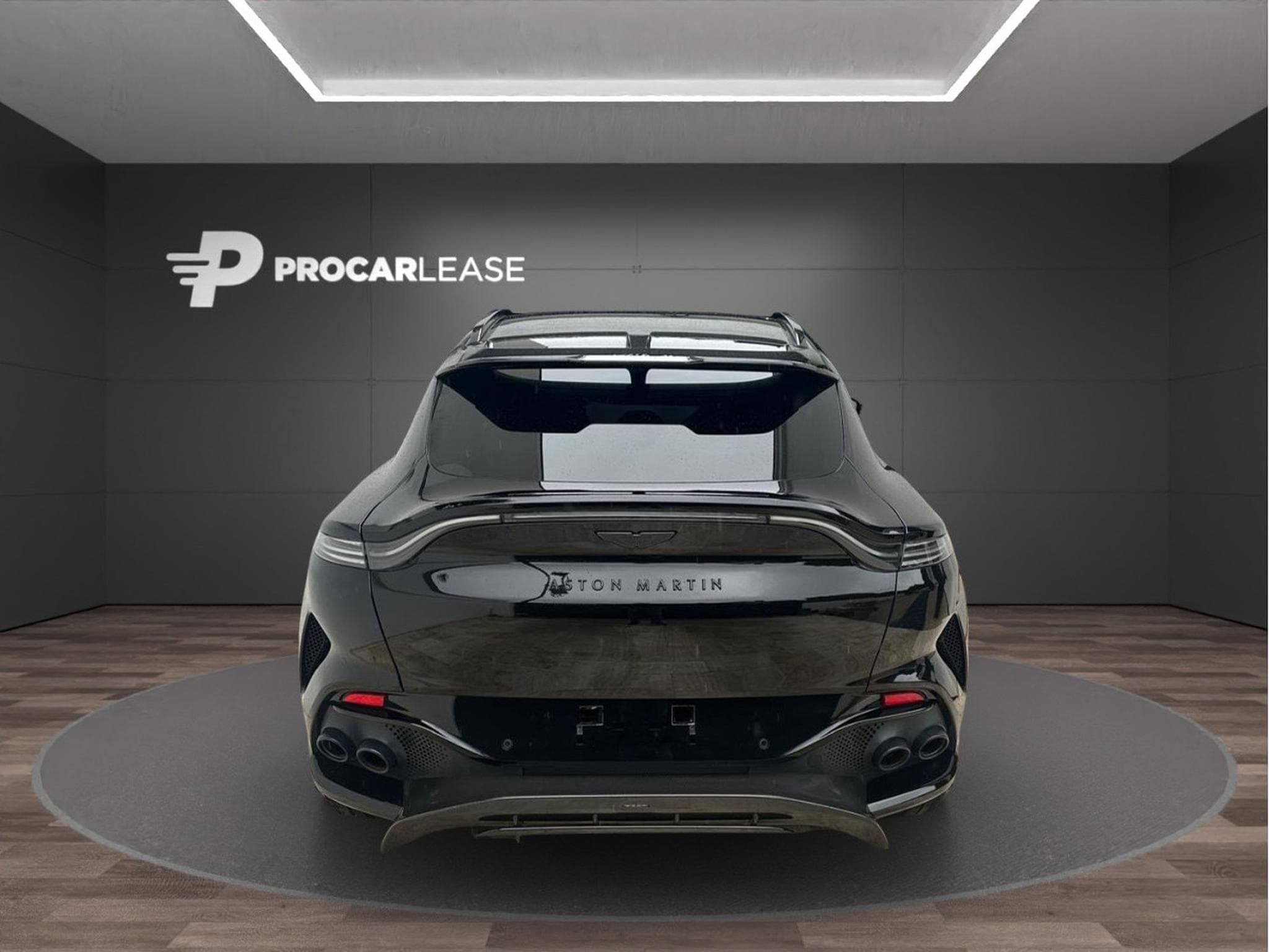 Aston-Martin DBX DBX 707 V8 4x4 / FULL CARBON (2023) - Photo 5