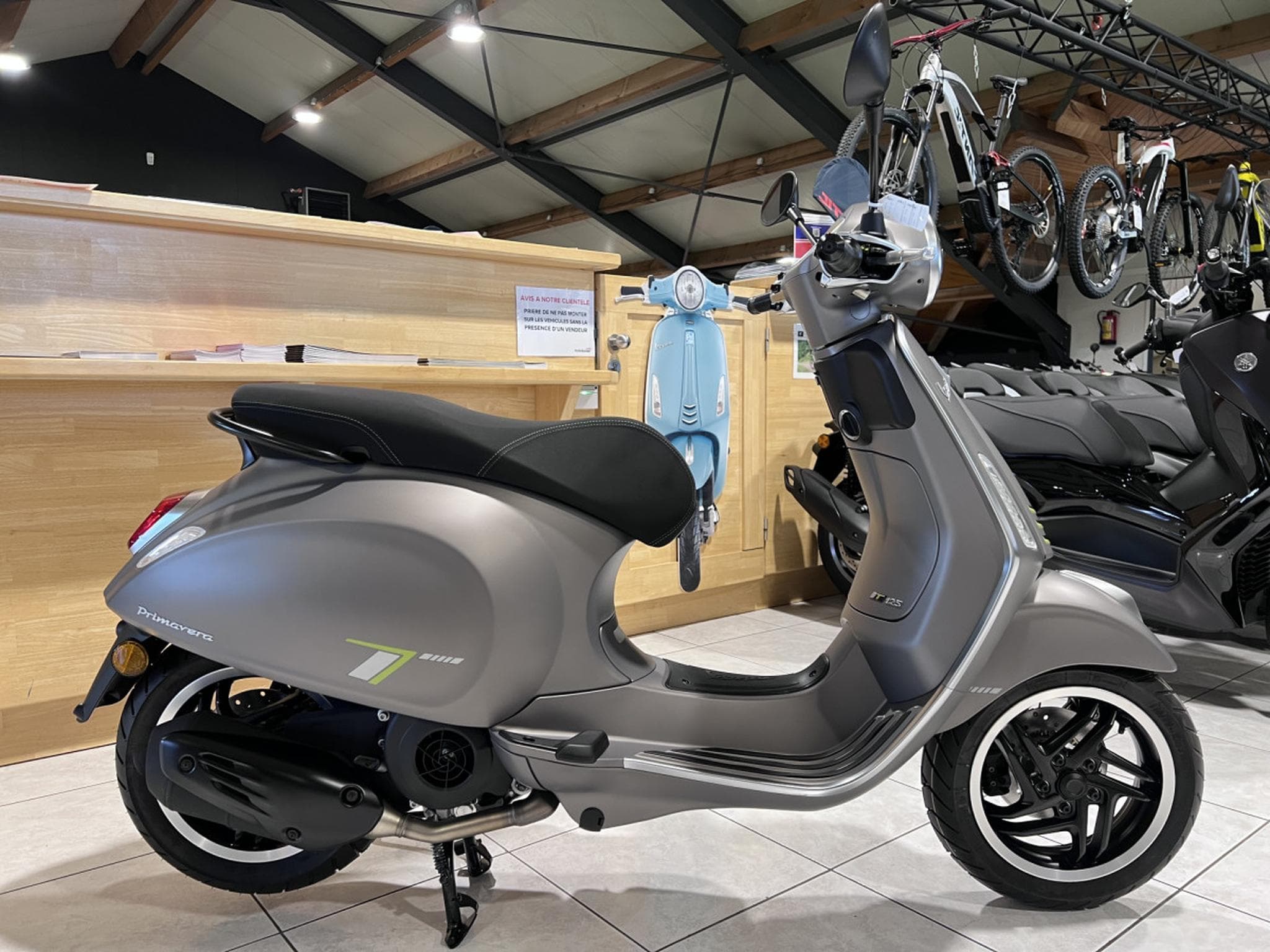Vespa Primavera Tech (2026) - Photo 1