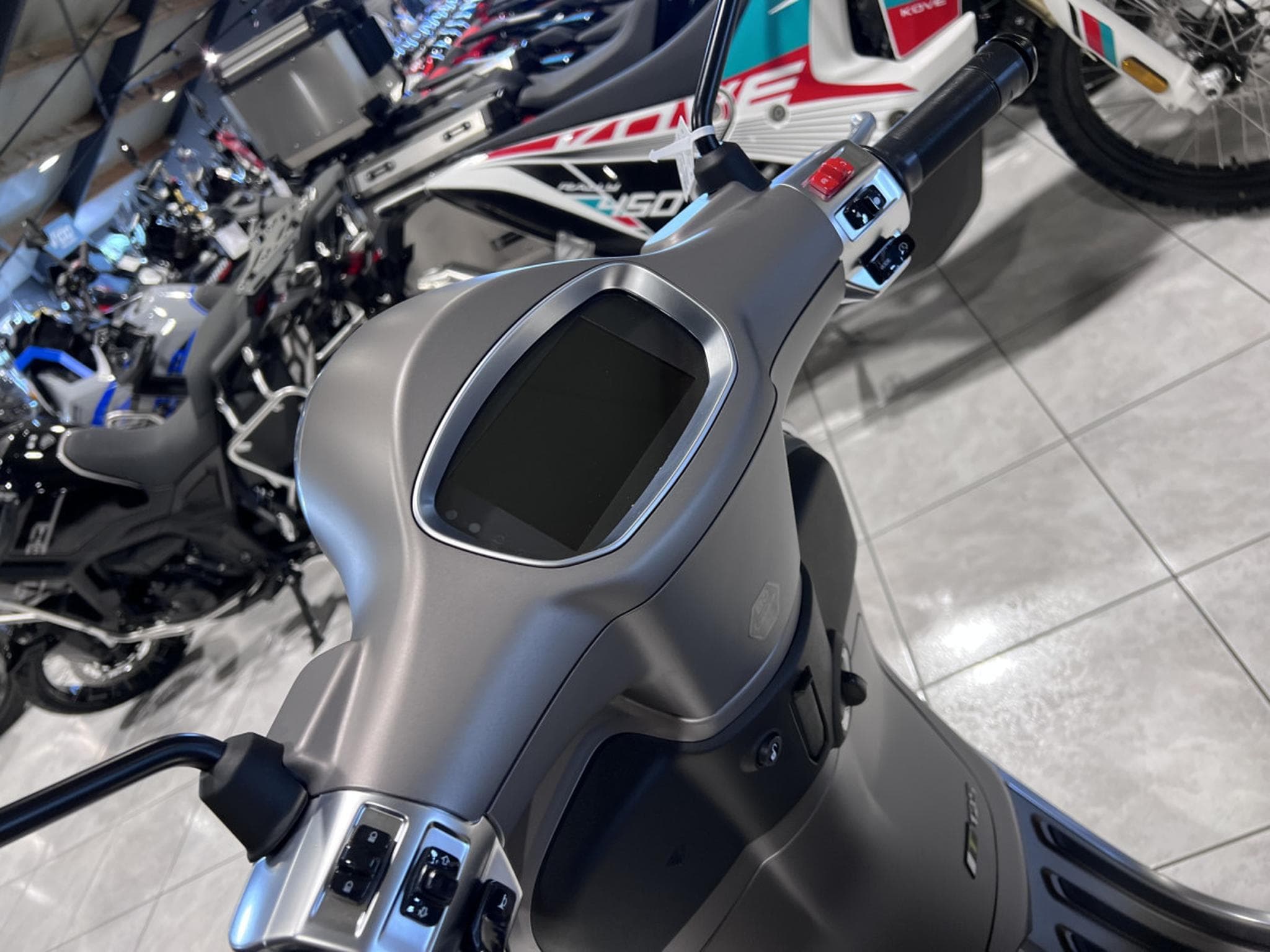 Vespa Primavera Tech (2026) - Photo 7