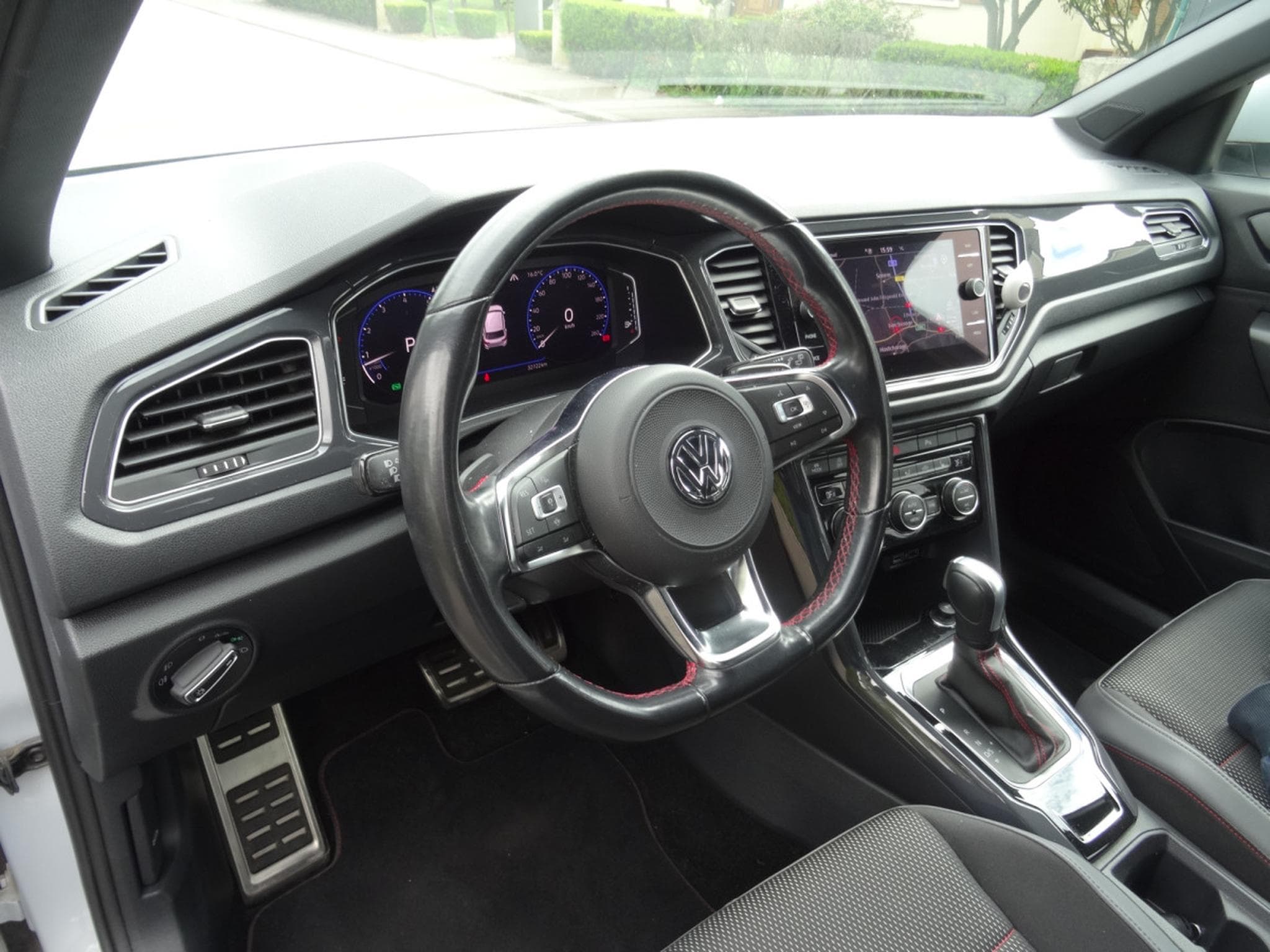 VW T-Roc 1.5 DSG (2020) - Photo 15