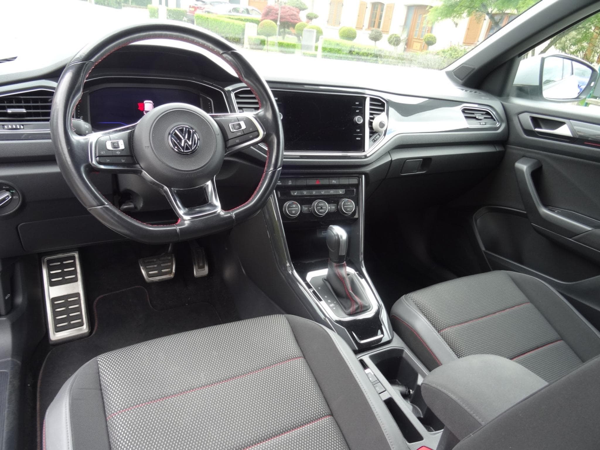 VW T-Roc 1.5 DSG (2020) - Photo 9