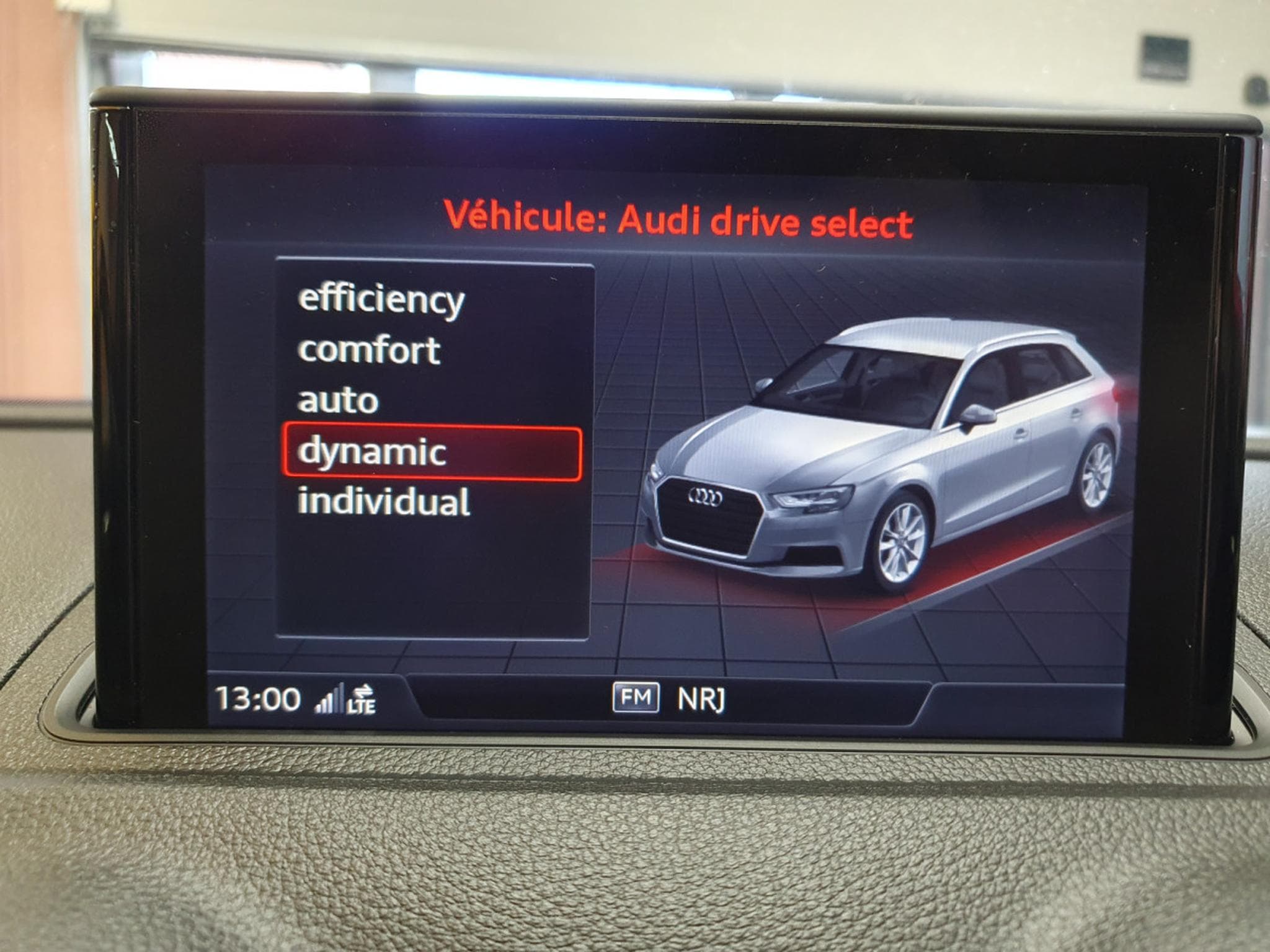 Audi A3 SPORTBACK TFSI 150CV (2020) - Photo 14