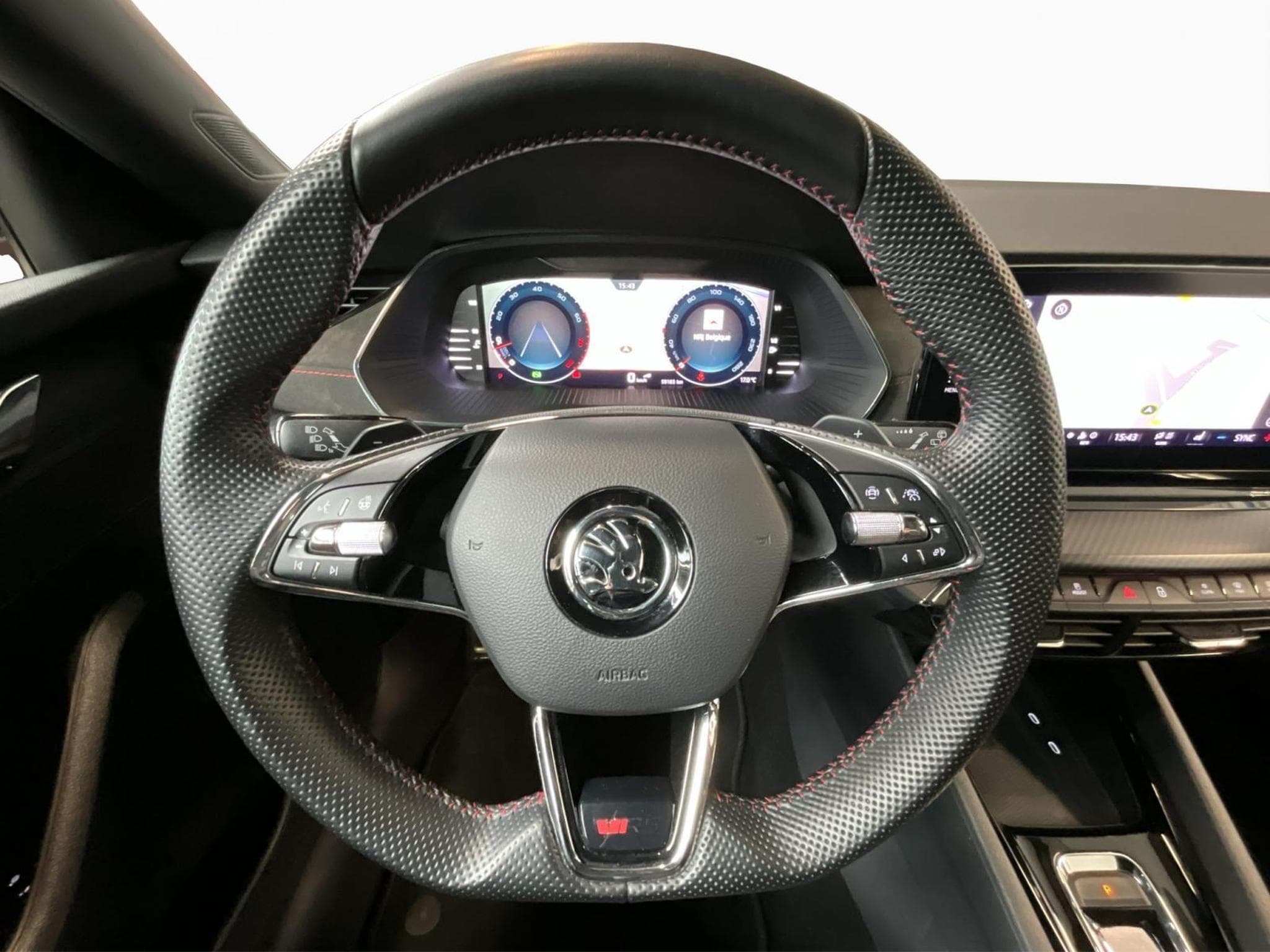 Skoda Octavia RS+DSG+Navi+LED+P.Challenge (2023) - Foto 12