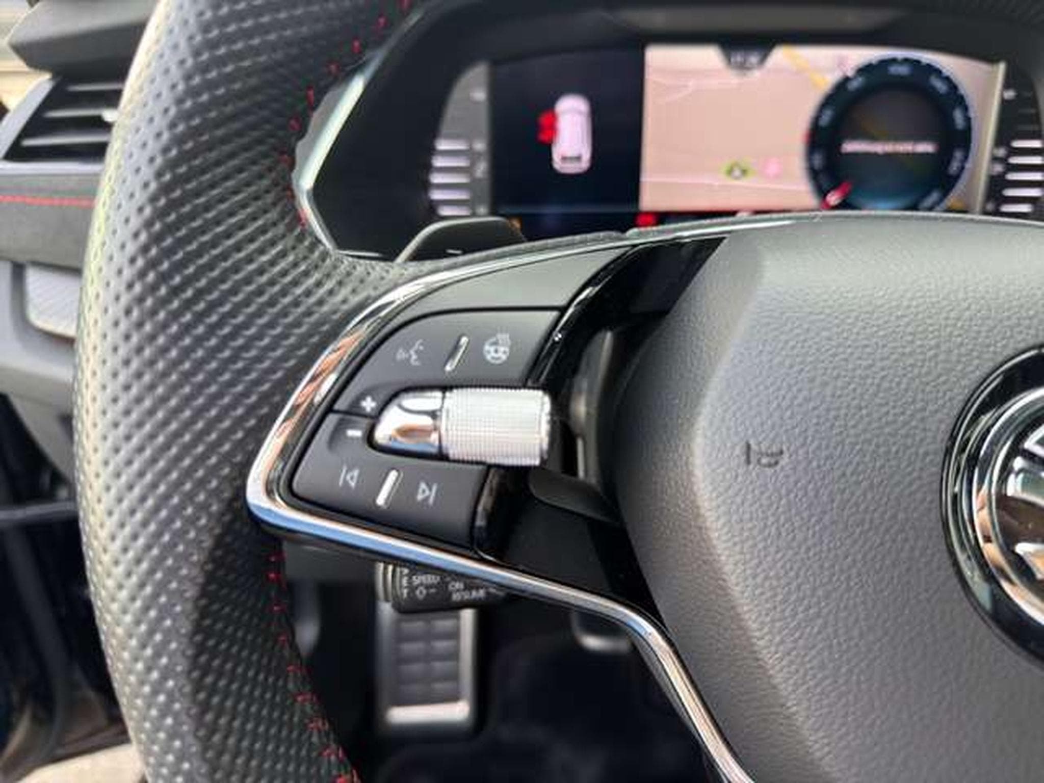 Skoda Octavia Combi RS/Pano/Side-As./360°/Columbus/ACC (2023) - Foto 25