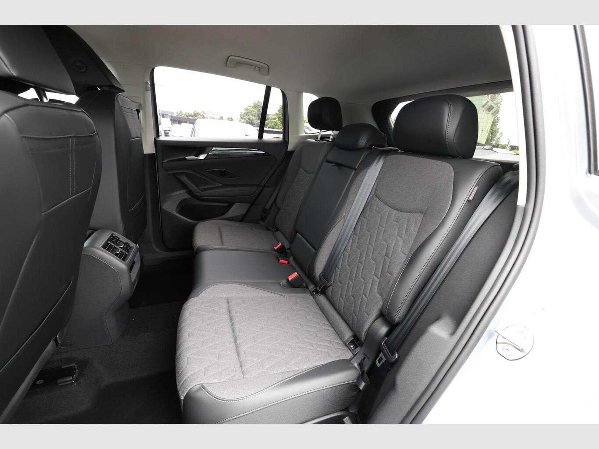 VW Tiguan PHEV 5JGarantie IQ.Drive (2026) - Photo 10