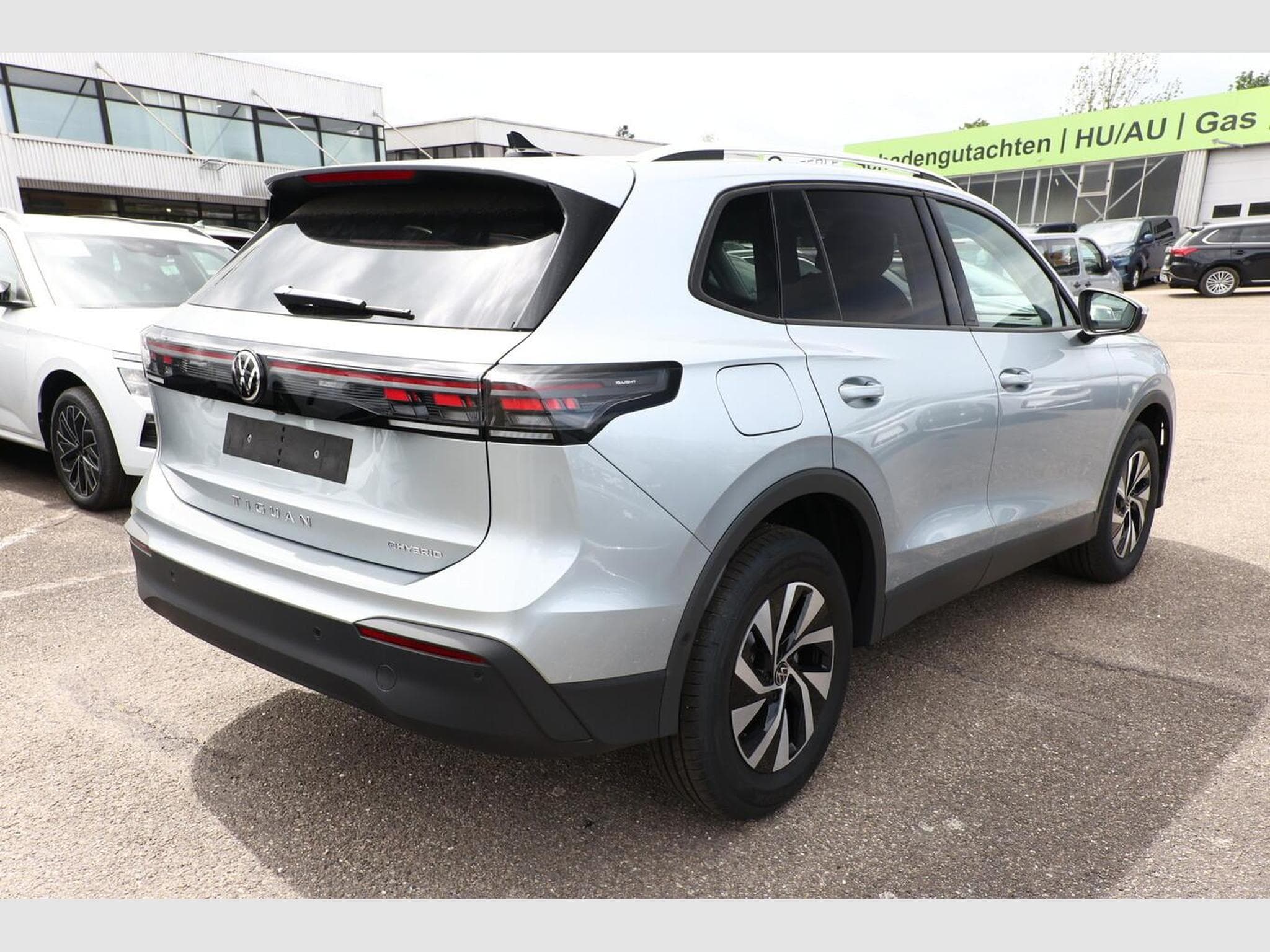 VW Tiguan PHEV 5JGarantie IQ.Drive (2026) - Photo 3