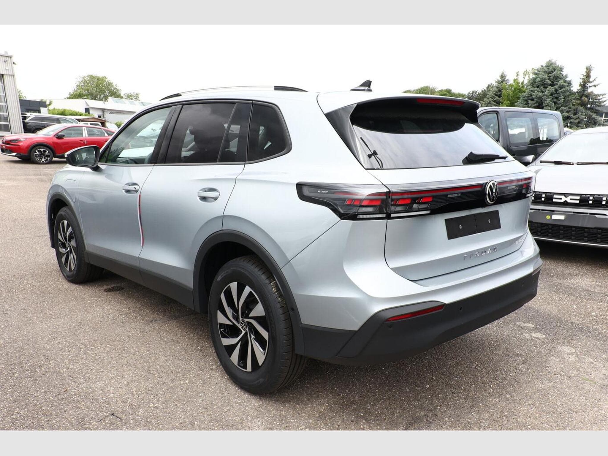 VW Tiguan PHEV 5JGarantie IQ.Drive (2026) - Photo 4