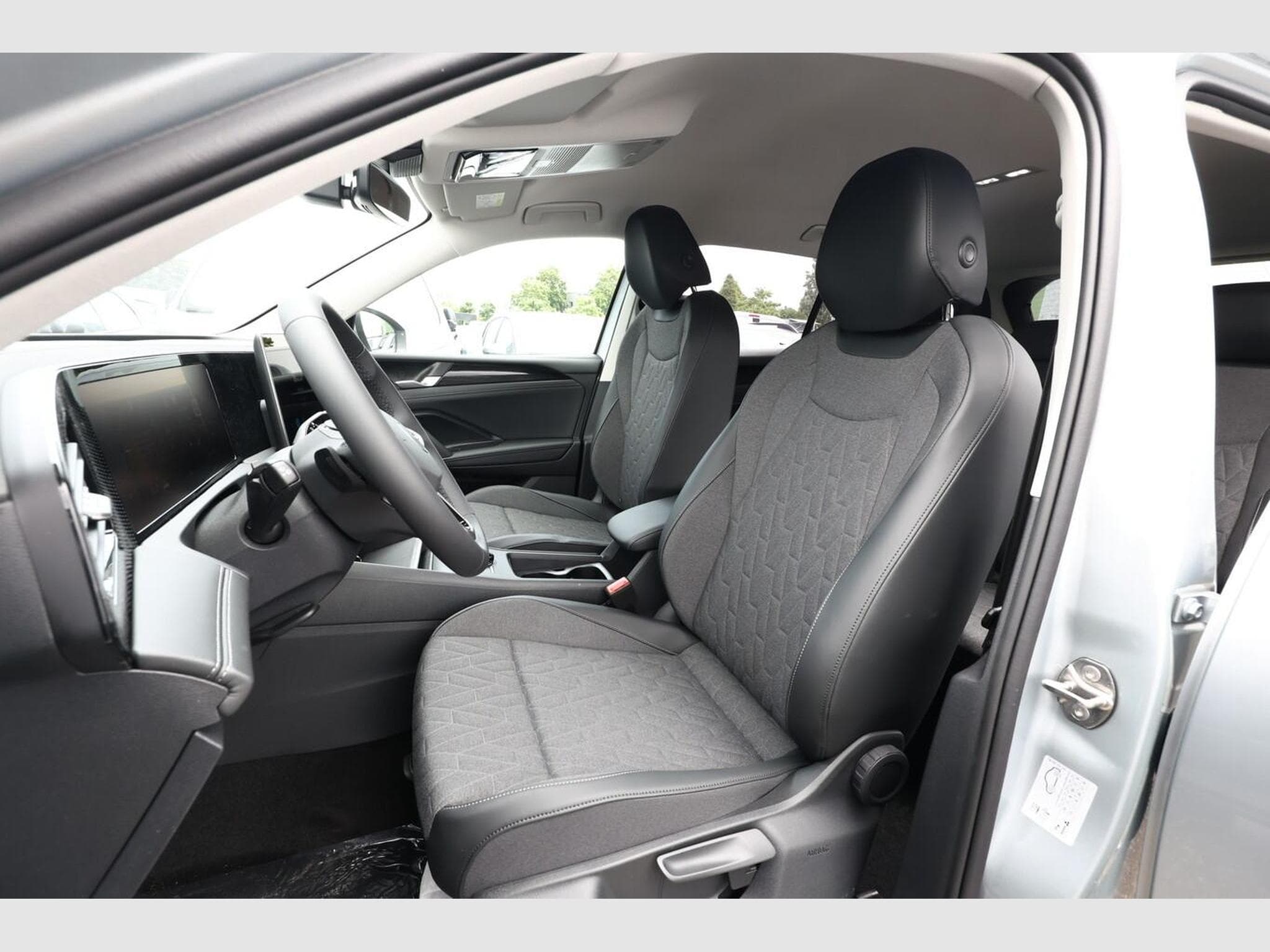 VW Tiguan PHEV 5JGarantie IQ.Drive (2026) - Photo 6