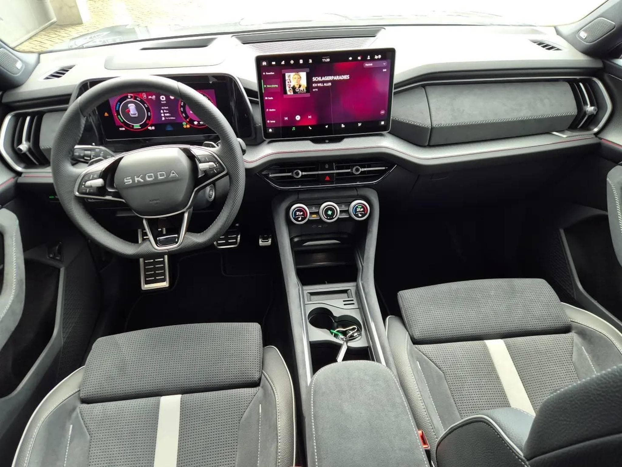 Skoda Kodiaq Sportline 1.5 TSI (2026) - Photo 15