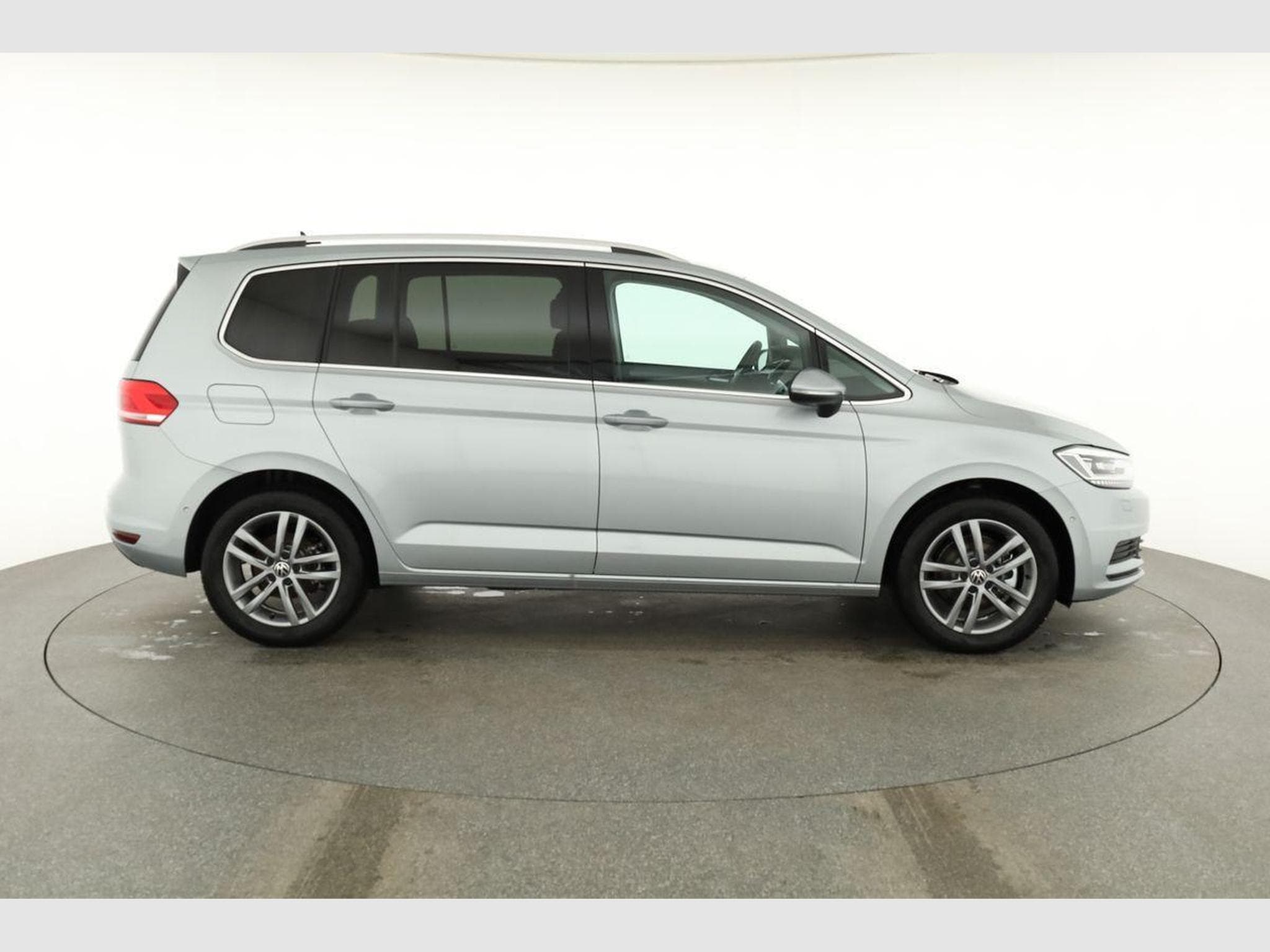 VW Touran Comfortline BMT/Start-Stopp (2026) - Photo 22