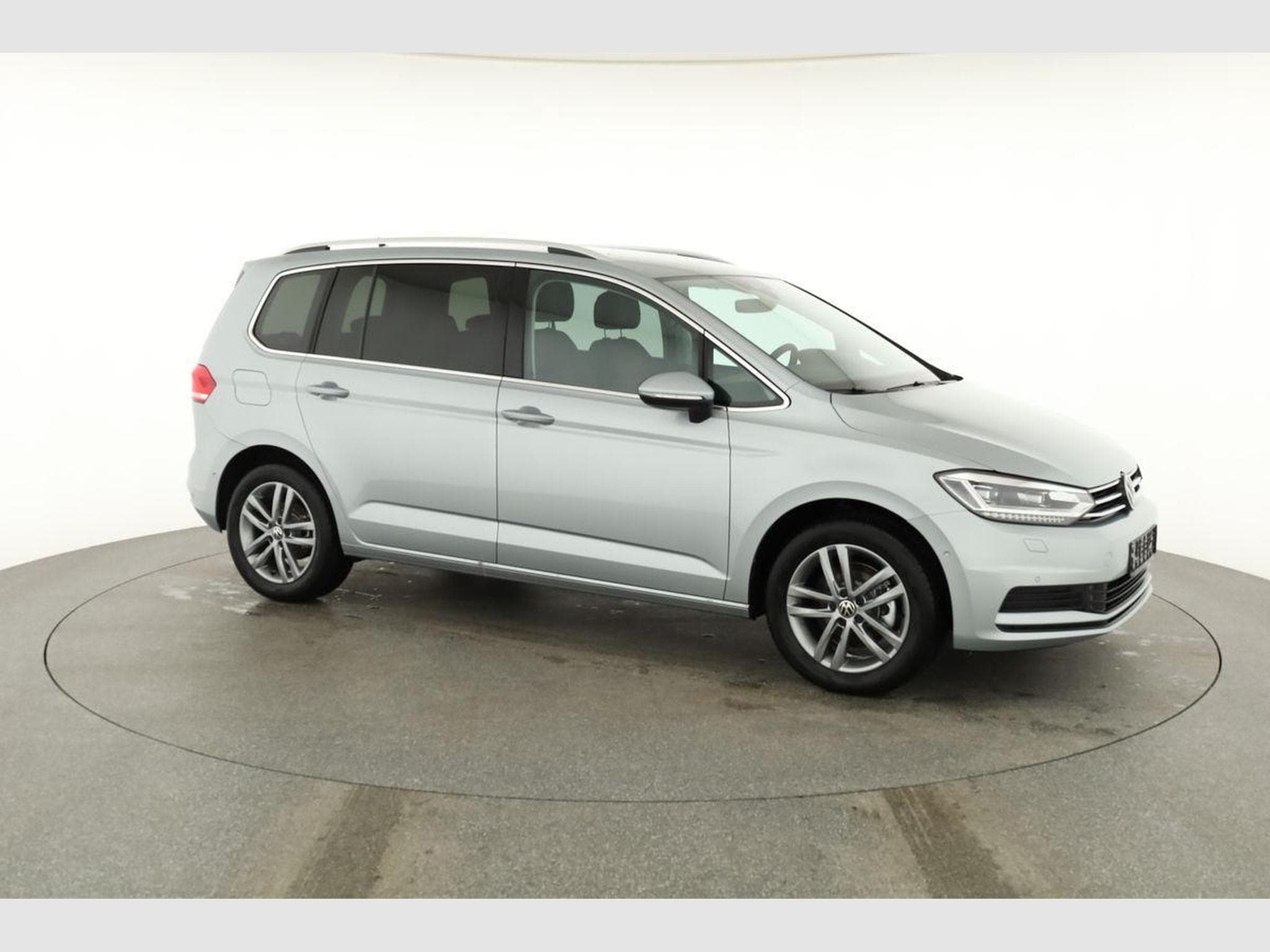 VW Touran Comfortline BMT/Start-Stopp (2026) - Photo 24