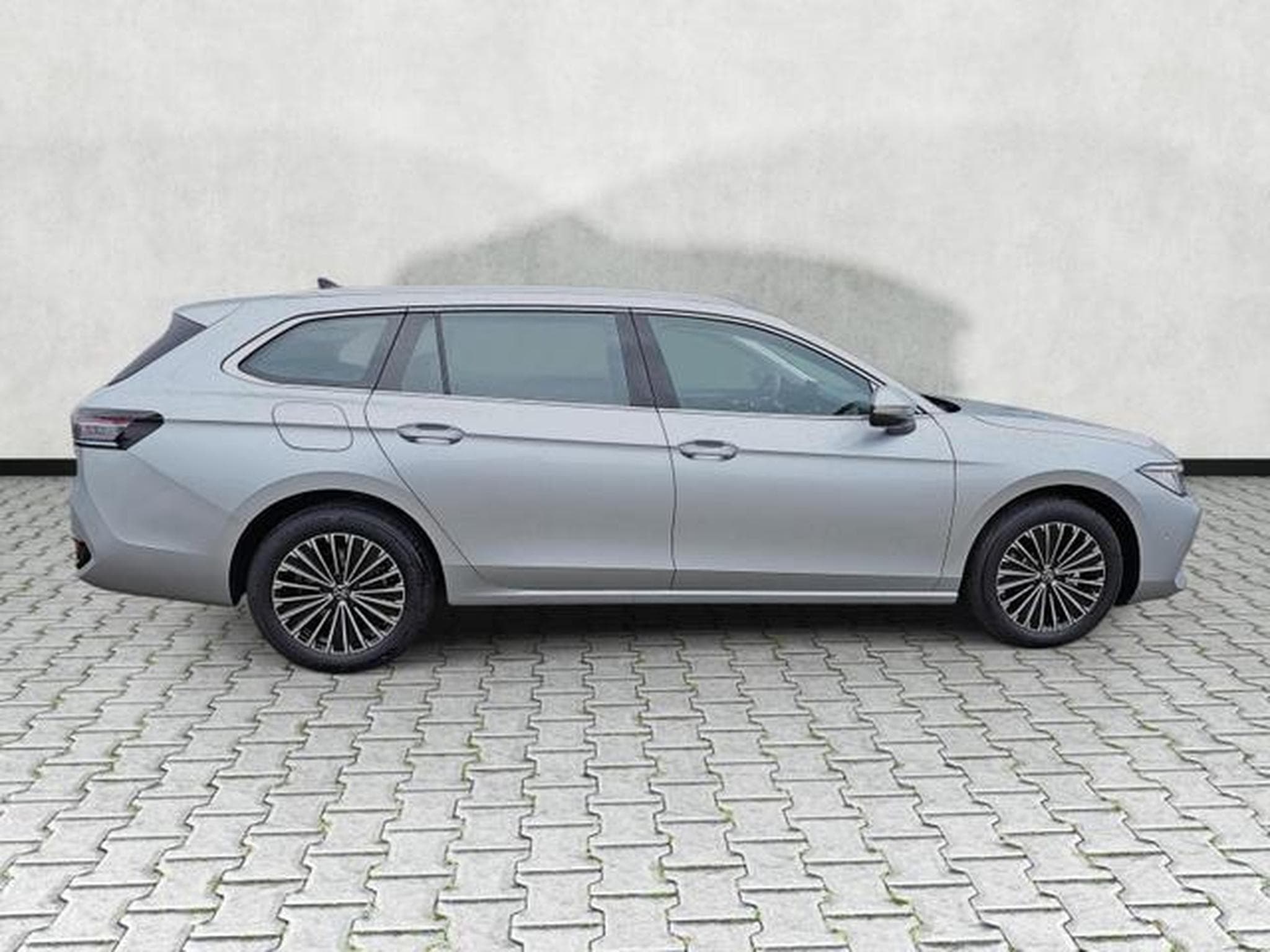 VW Passat Variant 2.0 TDI 110 kW Elegance (2026) - Photo 8