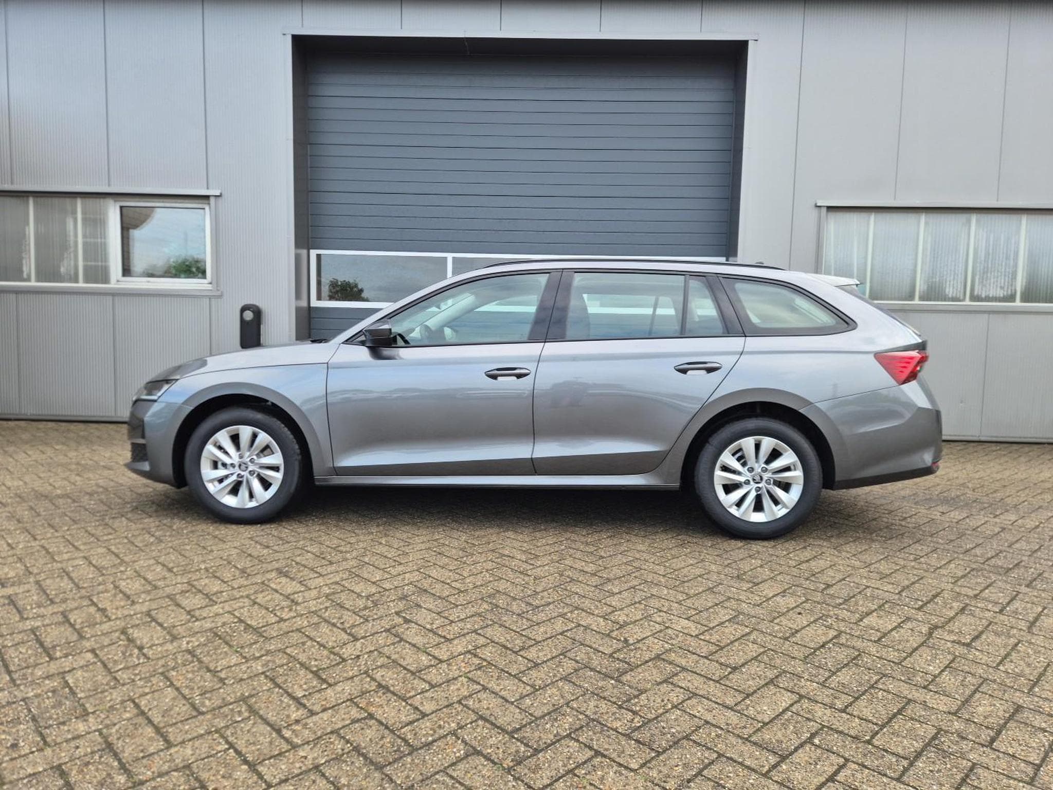 Skoda Octavia 1.5 TSI 150PS (2026) - Photo 2