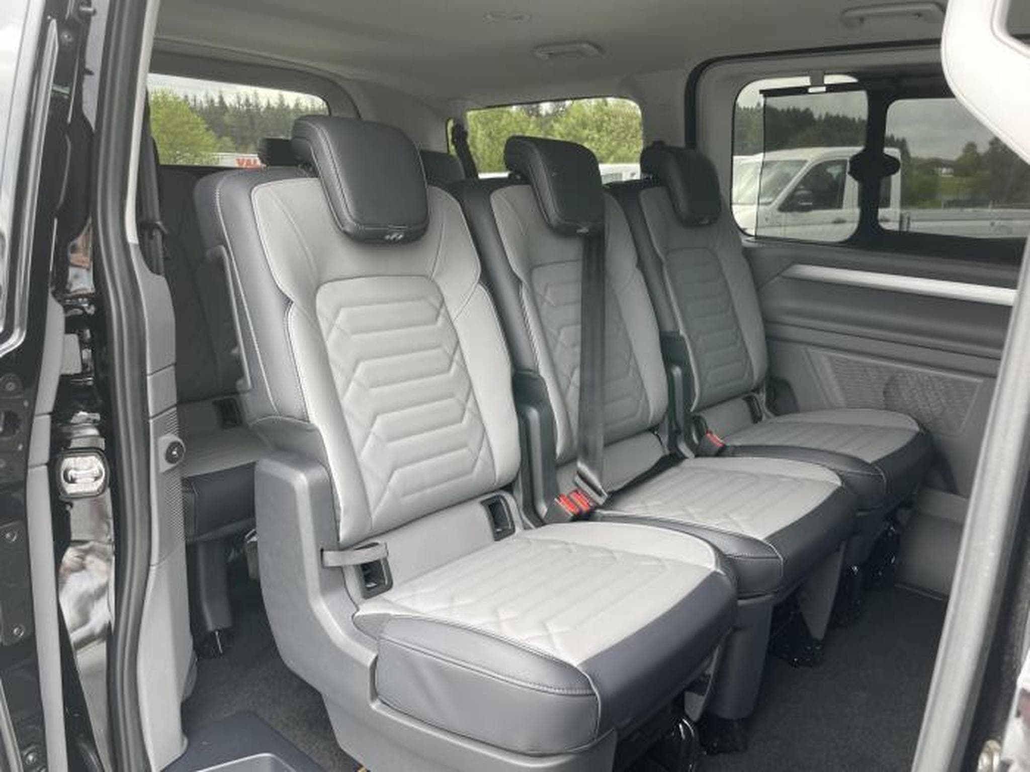 VW T7 Style KR 8 Sitzer (2026) - Foto 8