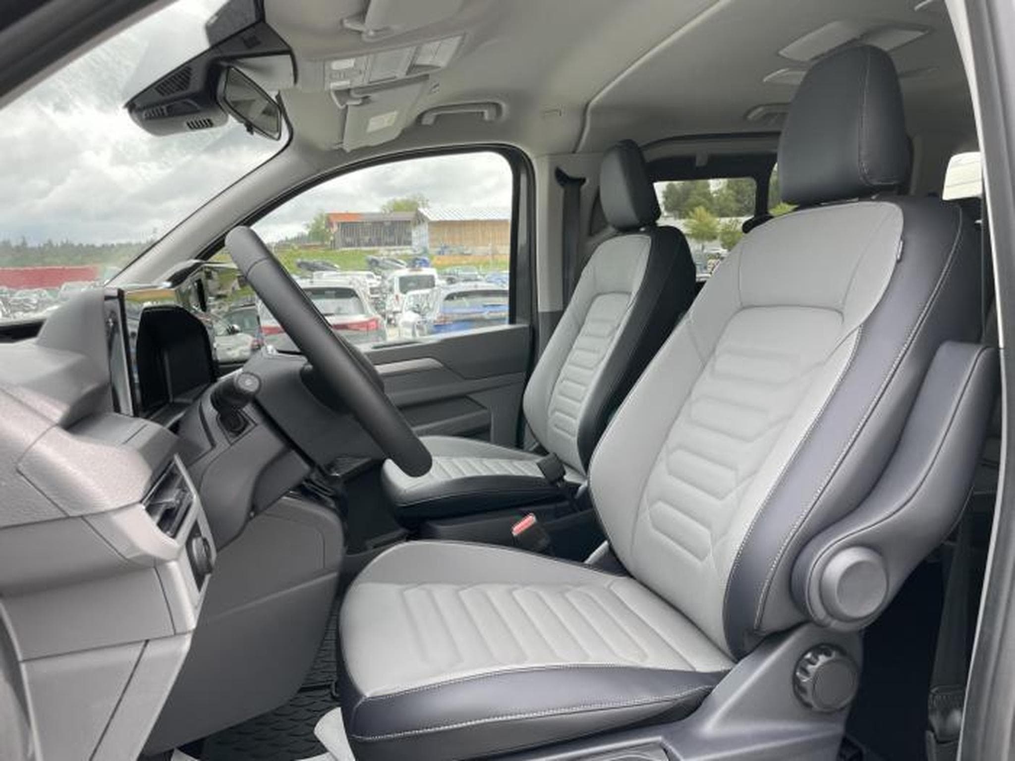 VW T7 Style KR 8 Sitzer (2026) - Photo 11