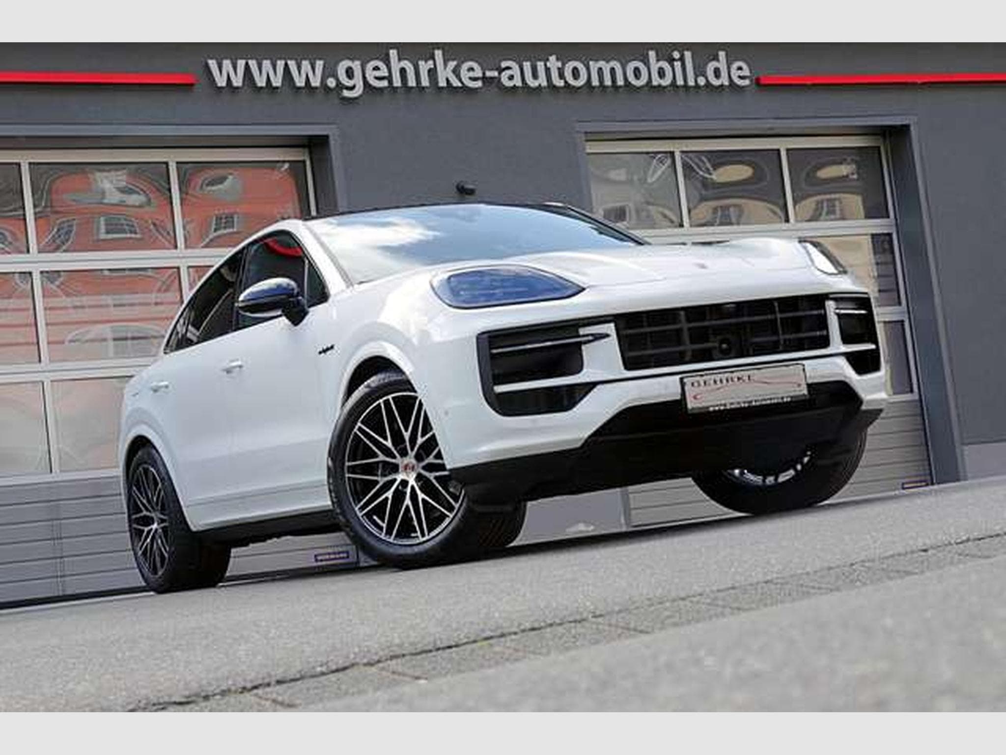 Porsche Cayenne Cayenne Coupe E-Hybrid Black Edition*18-Wege,BFD (2025) - Foto 1