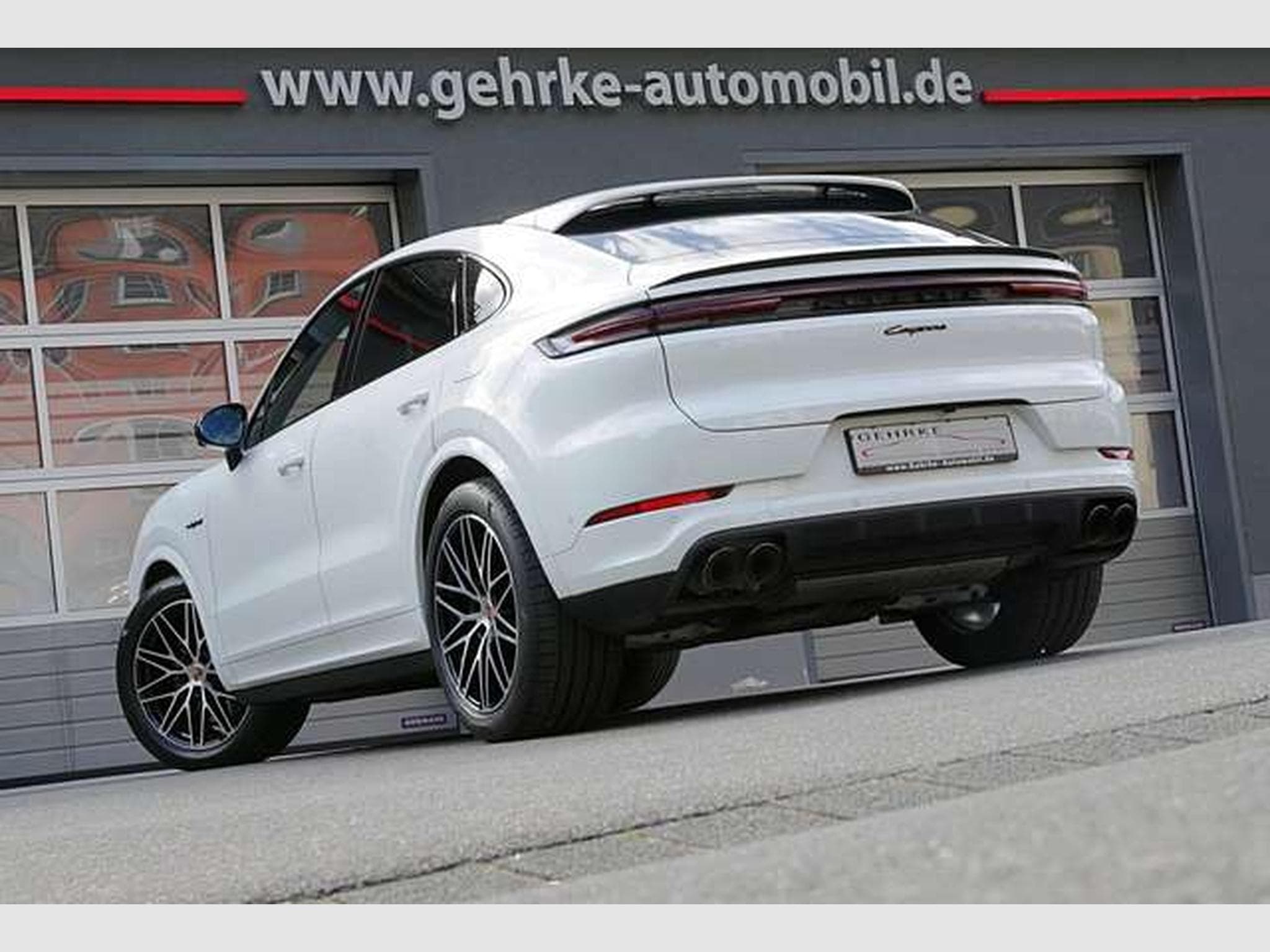 Porsche Cayenne Cayenne Coupe E-Hybrid Black Edition*18-Wege,BFD (2025) - Foto 2