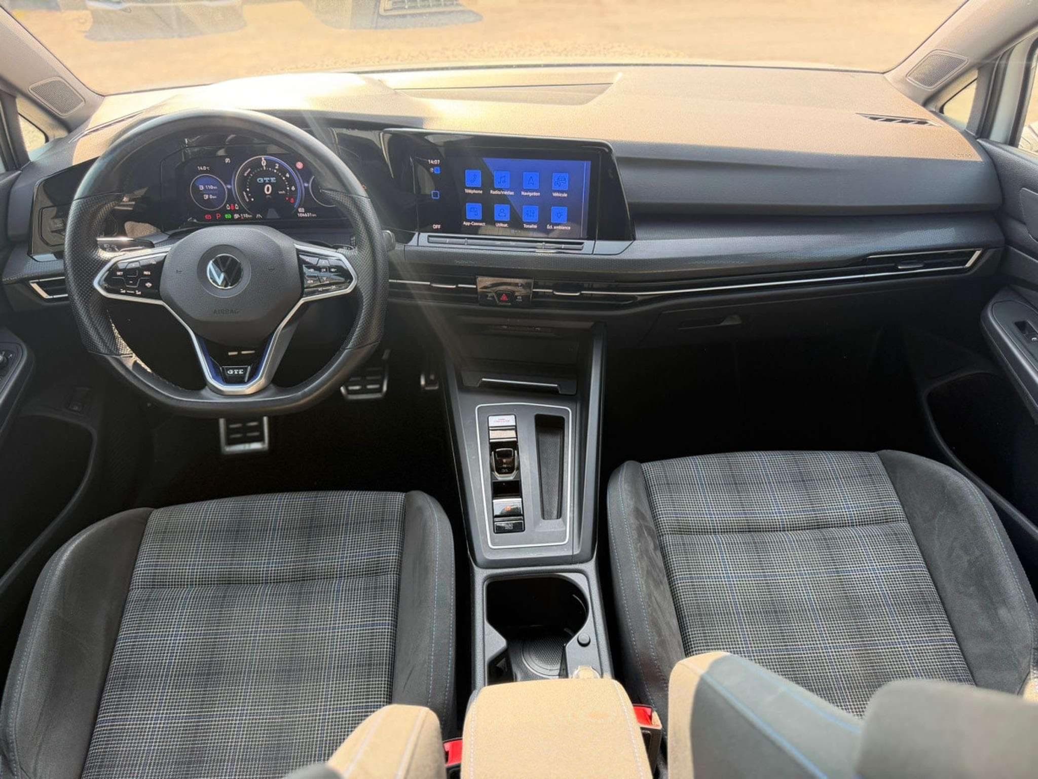 VW Golf GTE 1.4 eHybrid OPF DSG (2020) - Photo 7