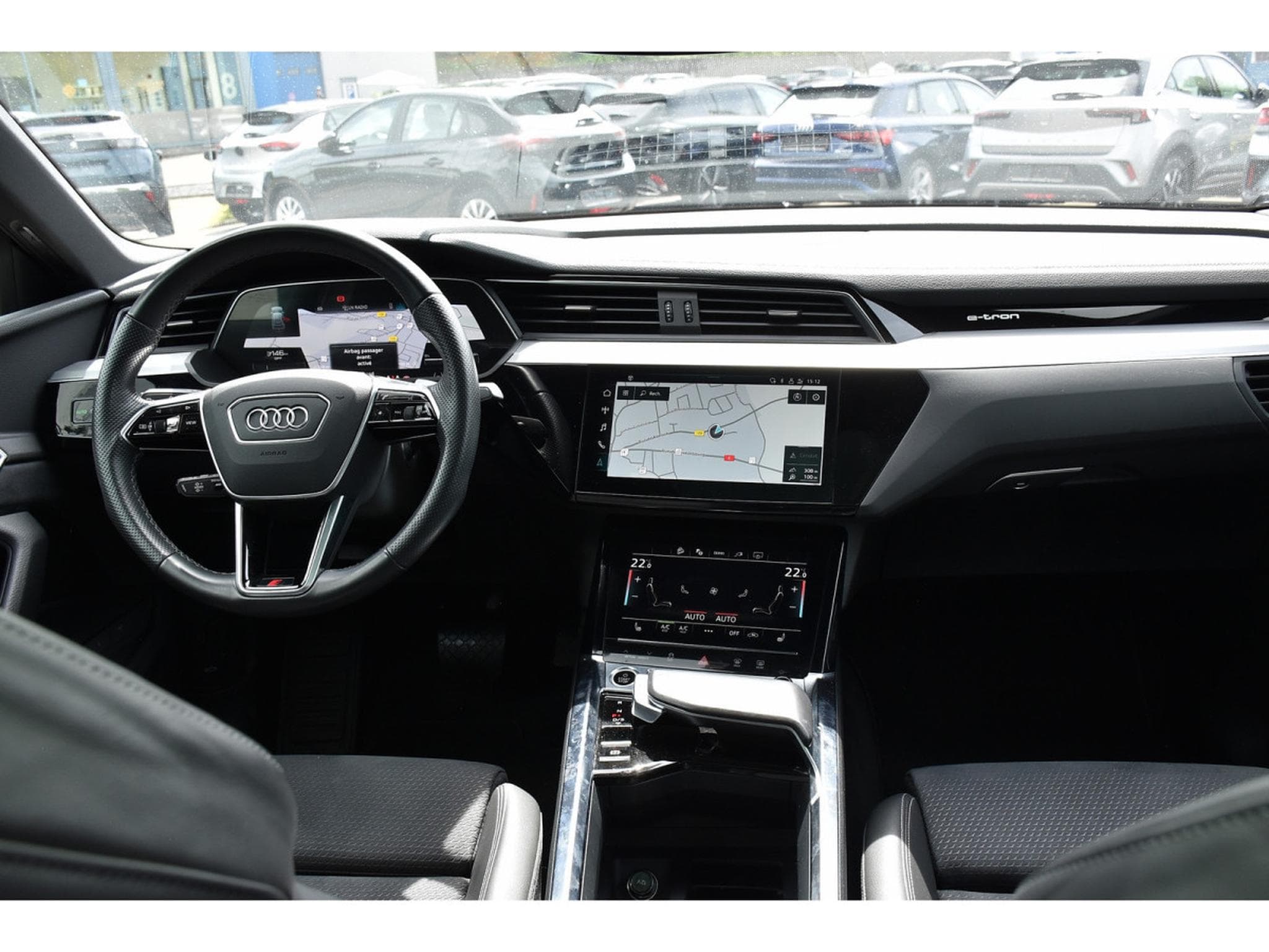 Audi e-tron Sportback 55 Quattro S-Line MEMO PANO ACC SIDE JA21 1° MAIN (2022) - Foto 10